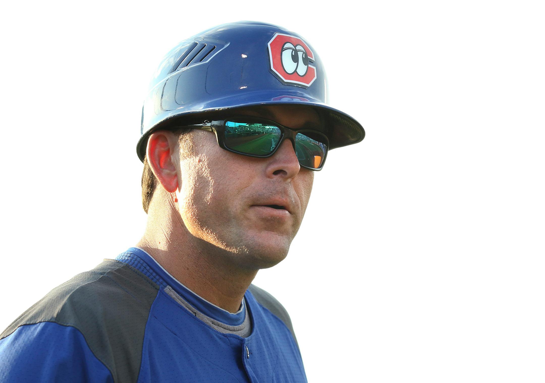 Chattanooga Lookouts manager Doug Mientkiewicz will return in 2016.