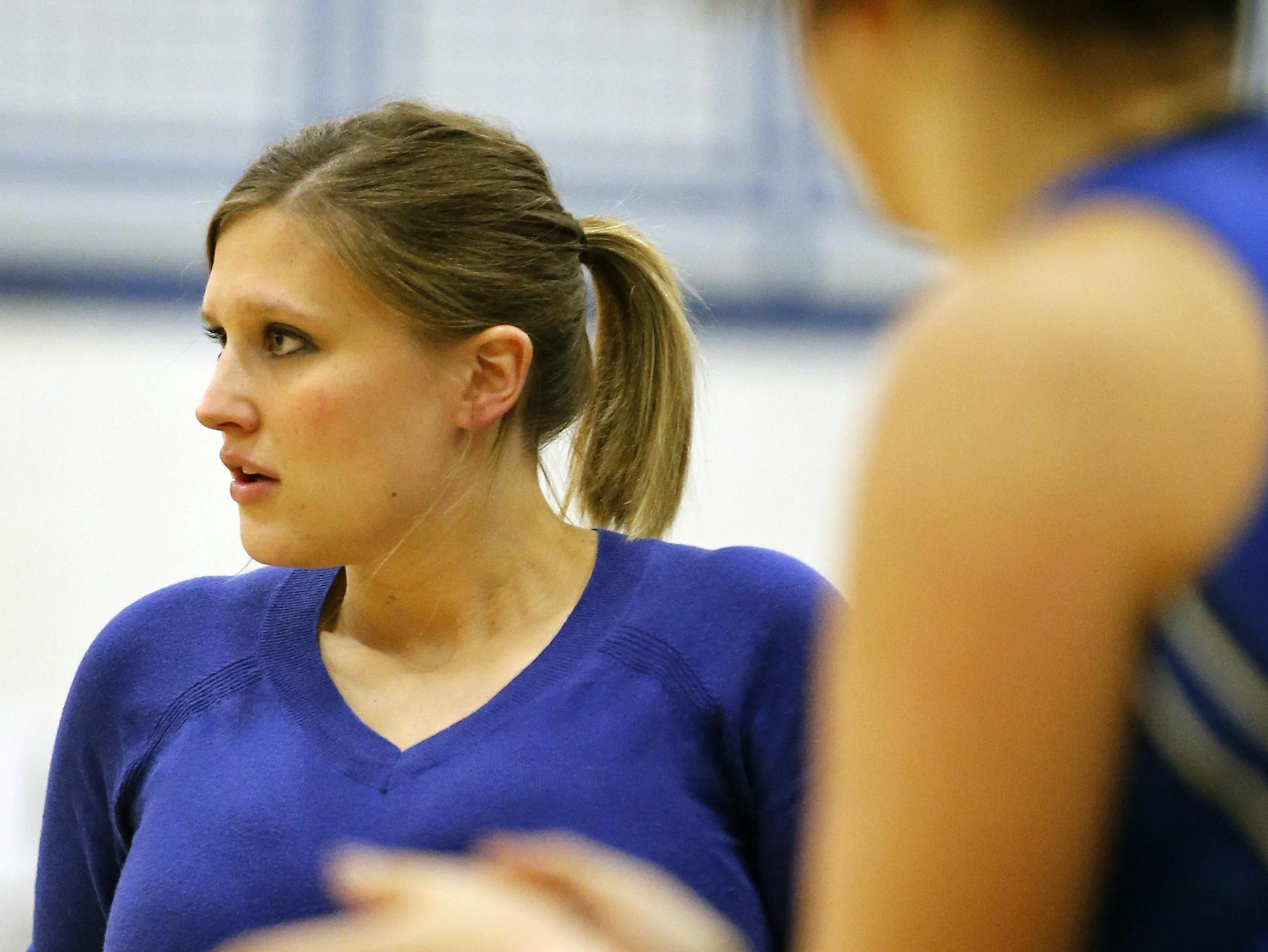At Eastview H.S. in Apple Valley, head coach Molly Kasper oversees her players.] Richard Tsong-Taatarii/rtsong-taatarii@startribune.com
