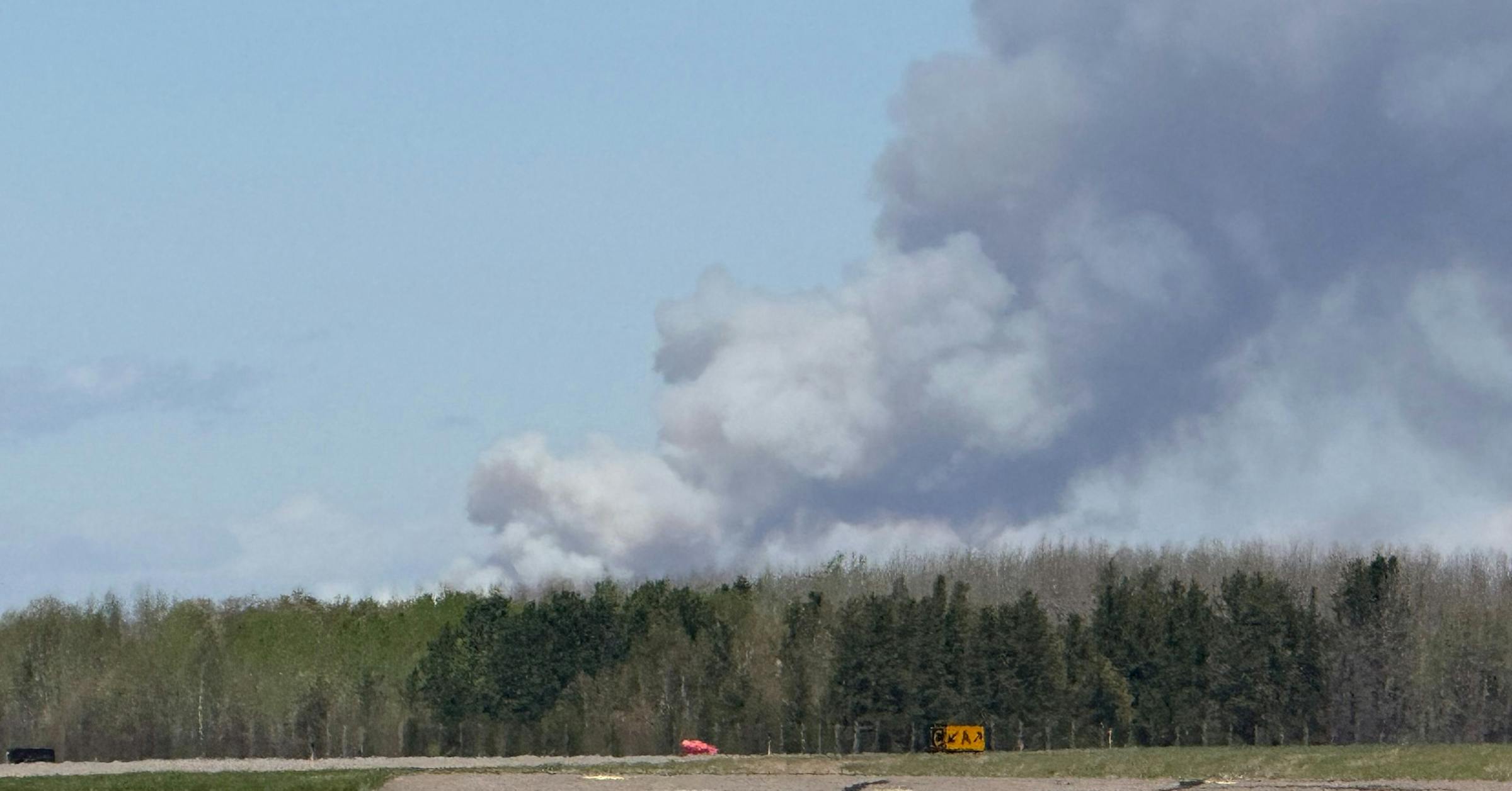 Growing wildfire in Crow Wing County forces evacuations in lake country