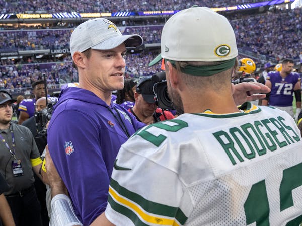 Vikings coach Kevin O’Connell spoke with Packers quarterback Aaron Rodgers after Minnesota’s 23-7 win on Sunday.