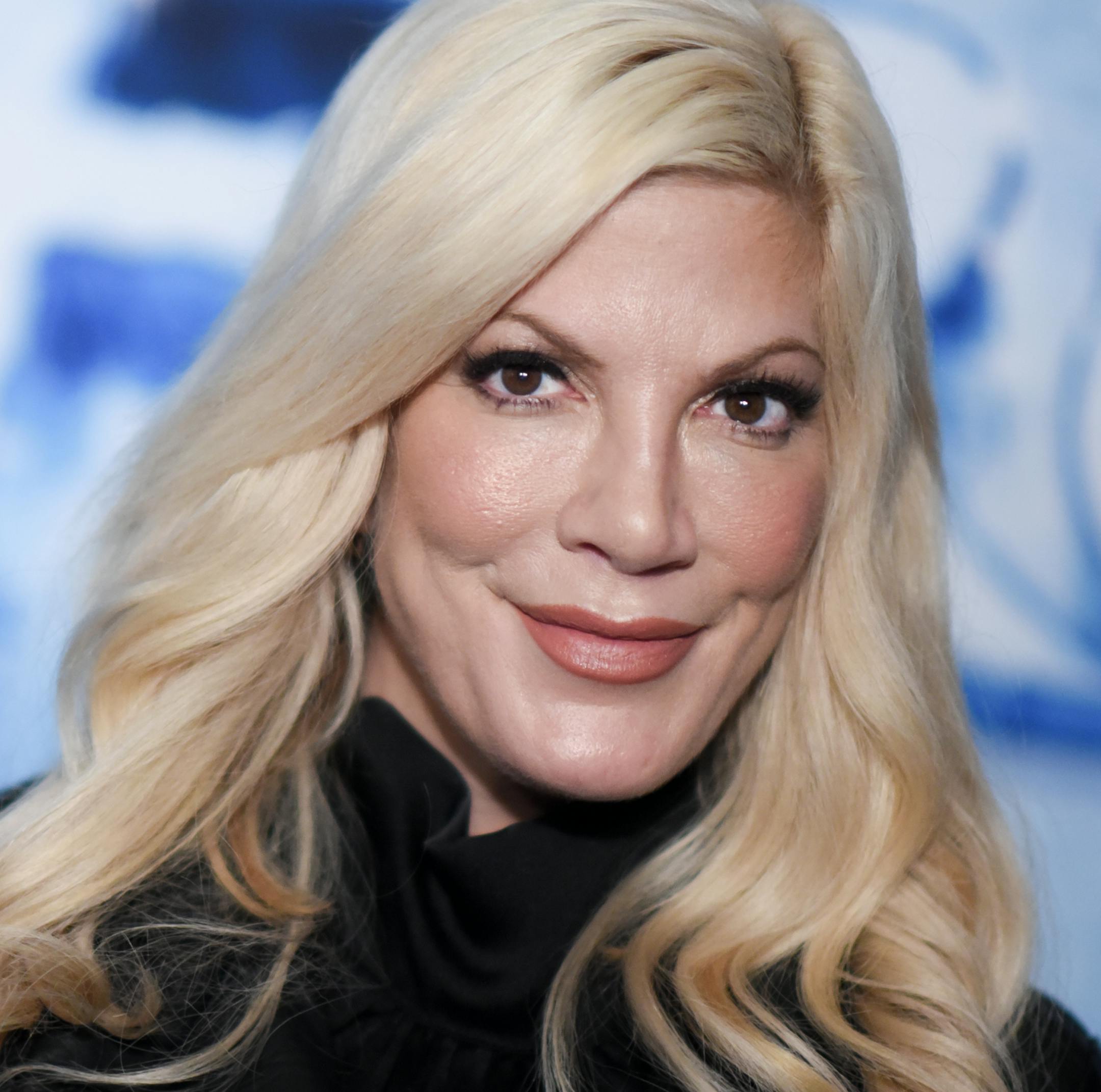 Actress Tori Spelling attends Frozen celebrity premiere presented by Disney On Ice held at the Staples Center on Thursday, Dec.10, 2015, in Los Angeles. (Photo by Richard Shotwell/Invision/A P)