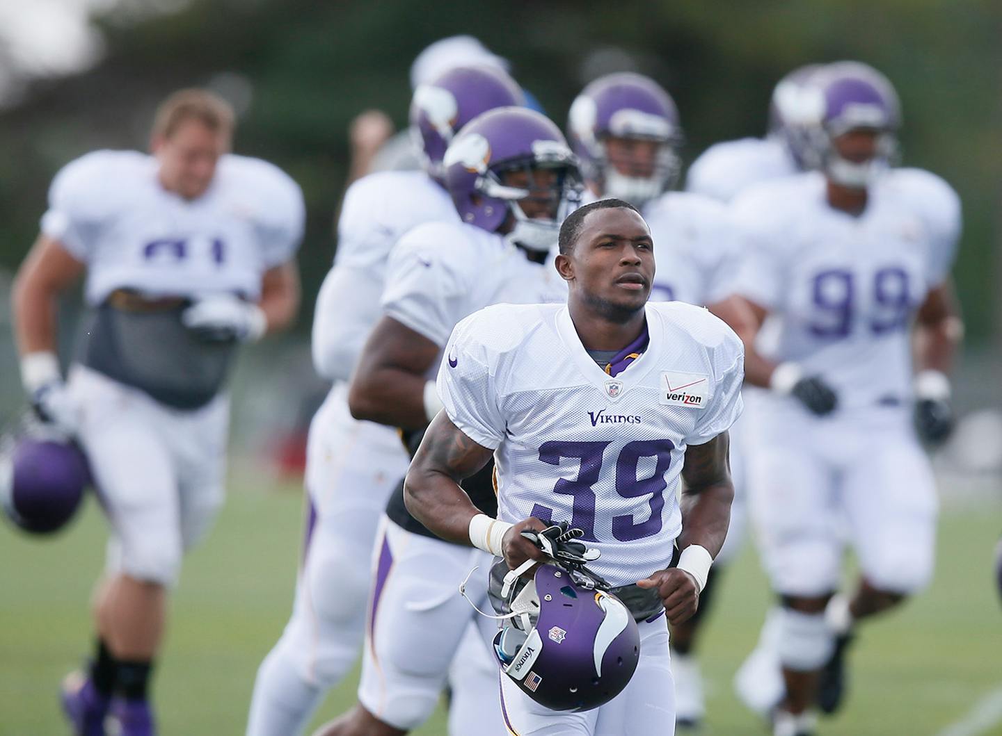 Vikings corner back Jabari Price (39)