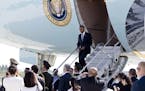 U.S. President Barack Obama arrives on Air Force One at Hangzhou Xiaoshan International Airport in Hangzhou in eastern China's Zhejiang province, Satu