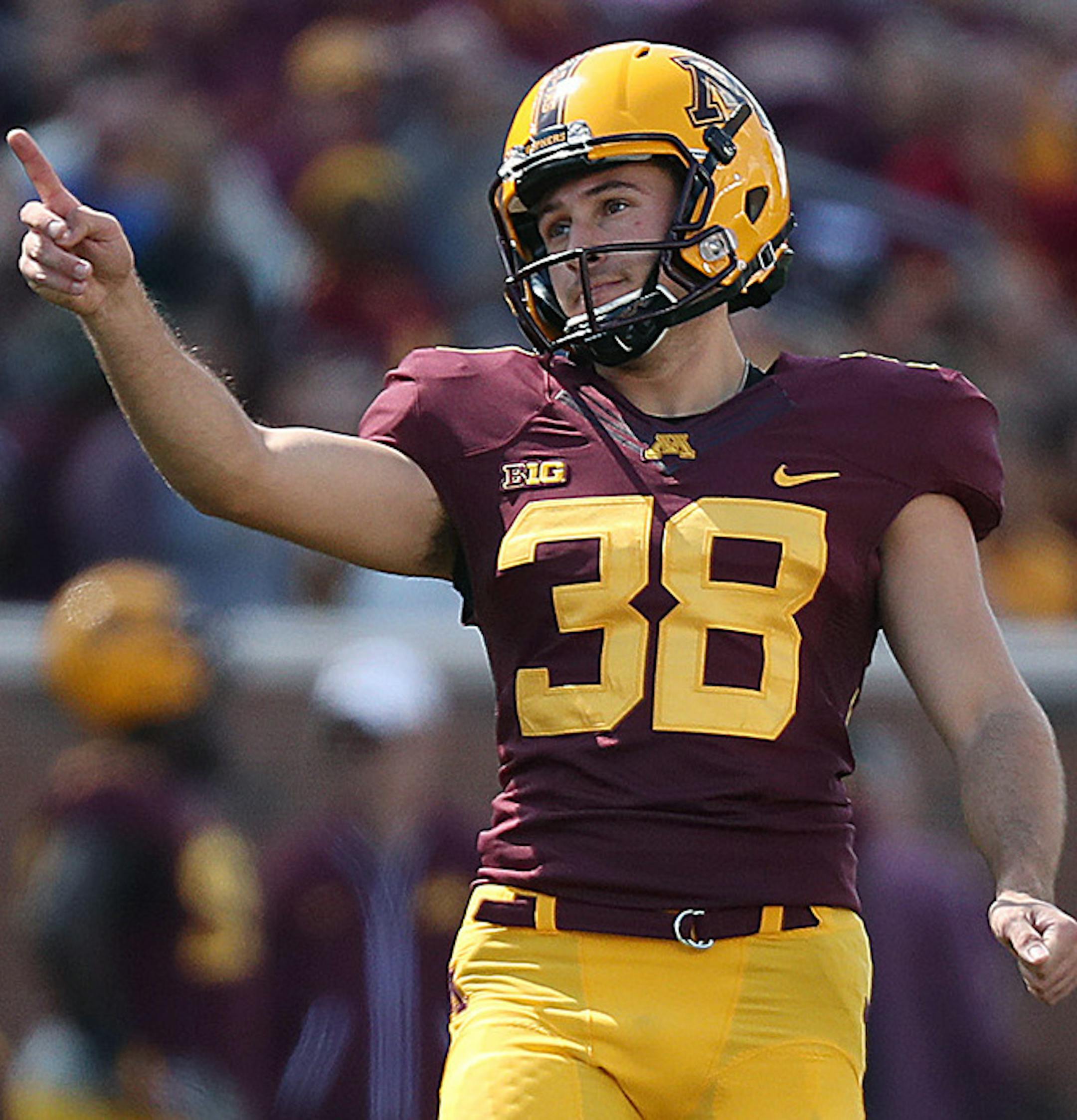 Minnesota Gophers place kicker Emmit Carpenter kicked a field goal in the third quarter as the Gophers took on Indiana State at TCF Bank Stadium, Saturday, September 10, 2016 in Minneapolis, MN. ] (ELIZABETH FLORES/STAR TRIBUNE) ELIZABETH FLORES • eflores@startribune.com ORG XMIT: MIN1609101521360318