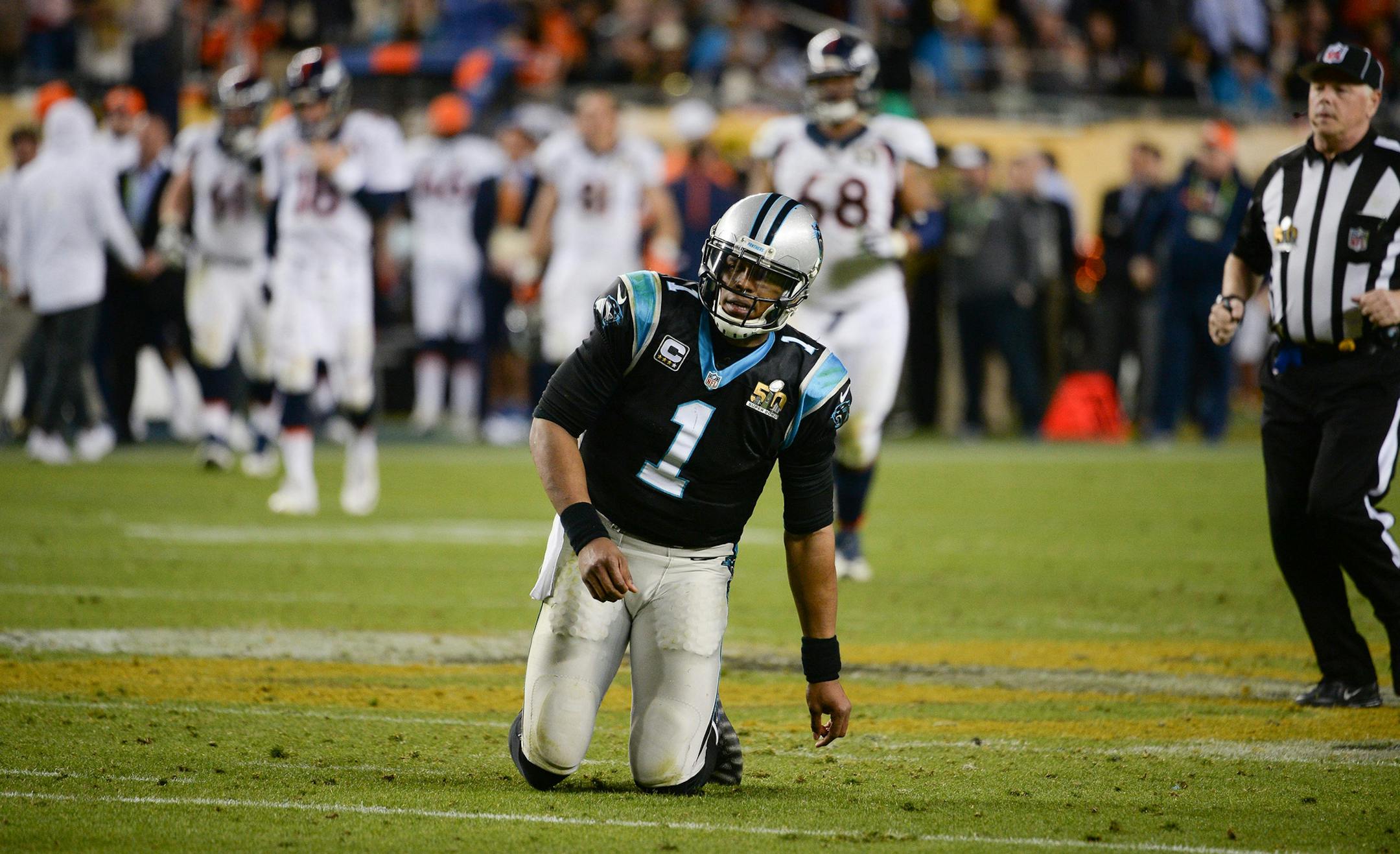 Carolina Panthers quarterback Cam Newton reacts after fumbling the ball during the second half against the Denver Broncos in Super Bowl 50 at Levi's Stadium in Santa Clara, Calif., on Sunday, Feb. 7, 2016. The Broncos won, 24-10. (Anthony Behar/Sipa USA/TNS) ORG XMIT: 1180393