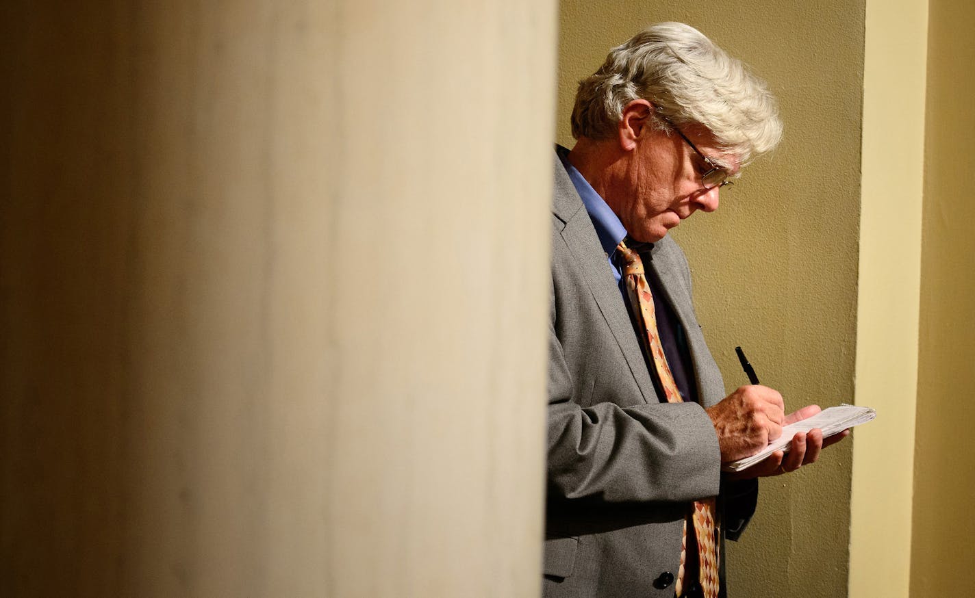 Jim Ragsdale at work at the Minnesota State Capitol. GLEN STUBBE&#x201a;&#xc4;&#xa2; gstubbe@startribune.com