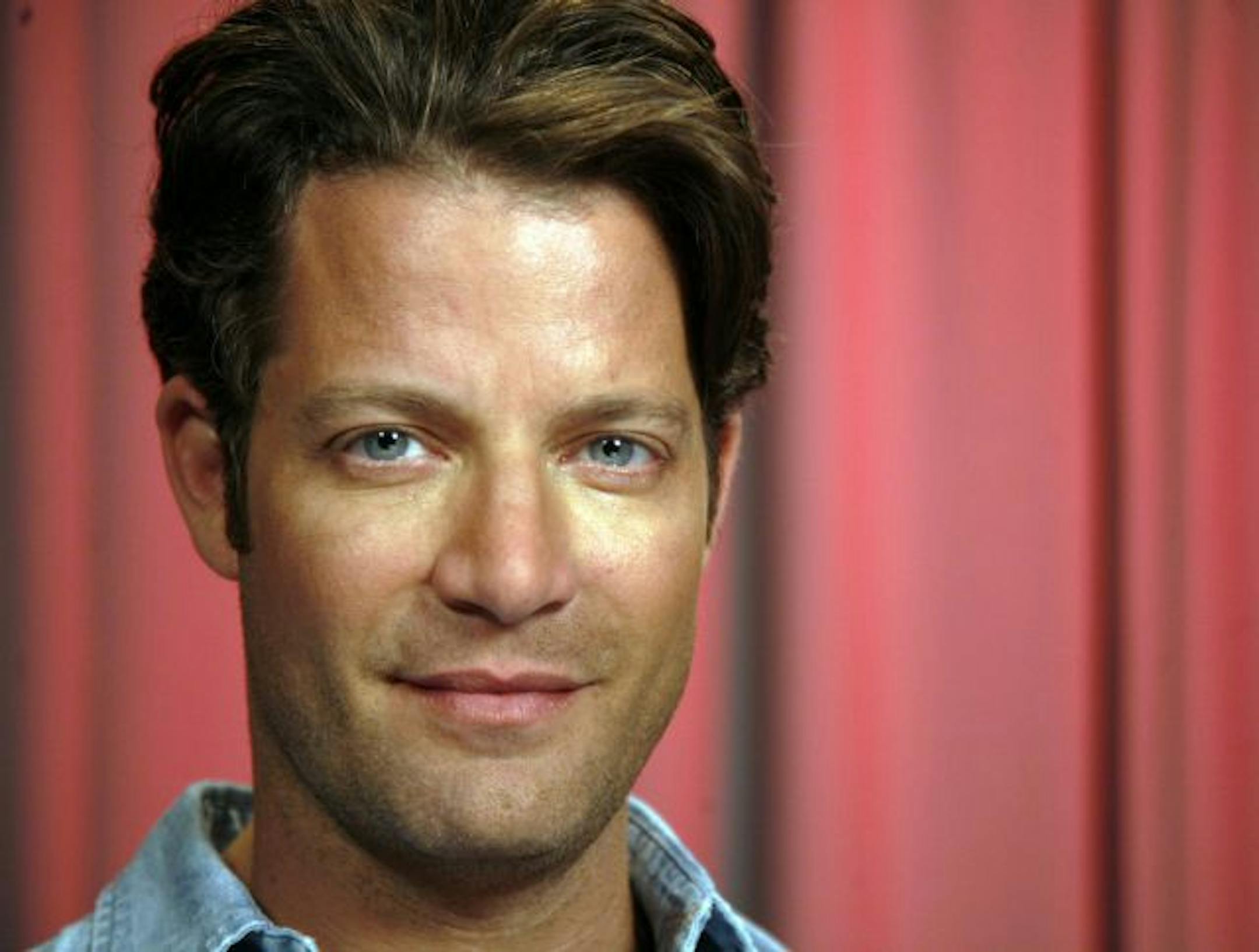 TV personality Nate Berkus poses for a portrait in New York, Tuesday, Sept. 7, 2010.