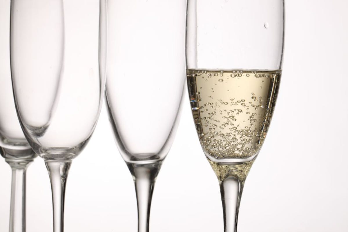 A glass of sparkling wine during a tasting in New York, Nov. 21, 2012. Many American winemakers try to make sparkling wines, but few can produce anyth