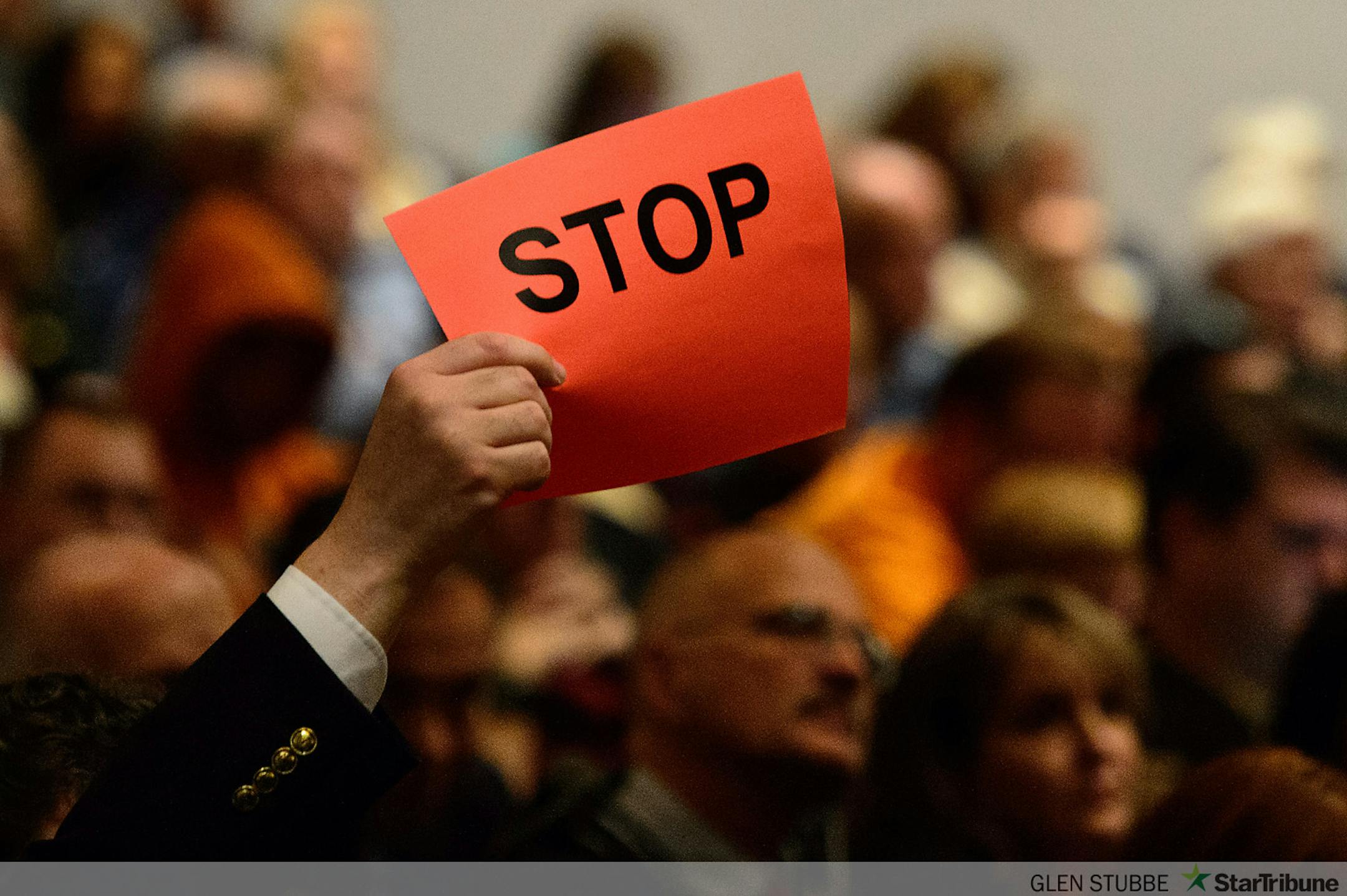 Candidates were kept to a strict time limit in the hour-long debate.  Minnesota candidates for Governor Gov. Mark Dayton (DFL), Jeff Johnson (GOP) and Hannah Nicollet (IP) First Minnesota had their first debate Gubernatorial Debate Wednesday, October 1, 2014 at the Mayo Civic Center in Rochester, MN.  	    ]  Wednesday, October 1, 2014  GLEN STUBBE * gstubbe@startribune.com