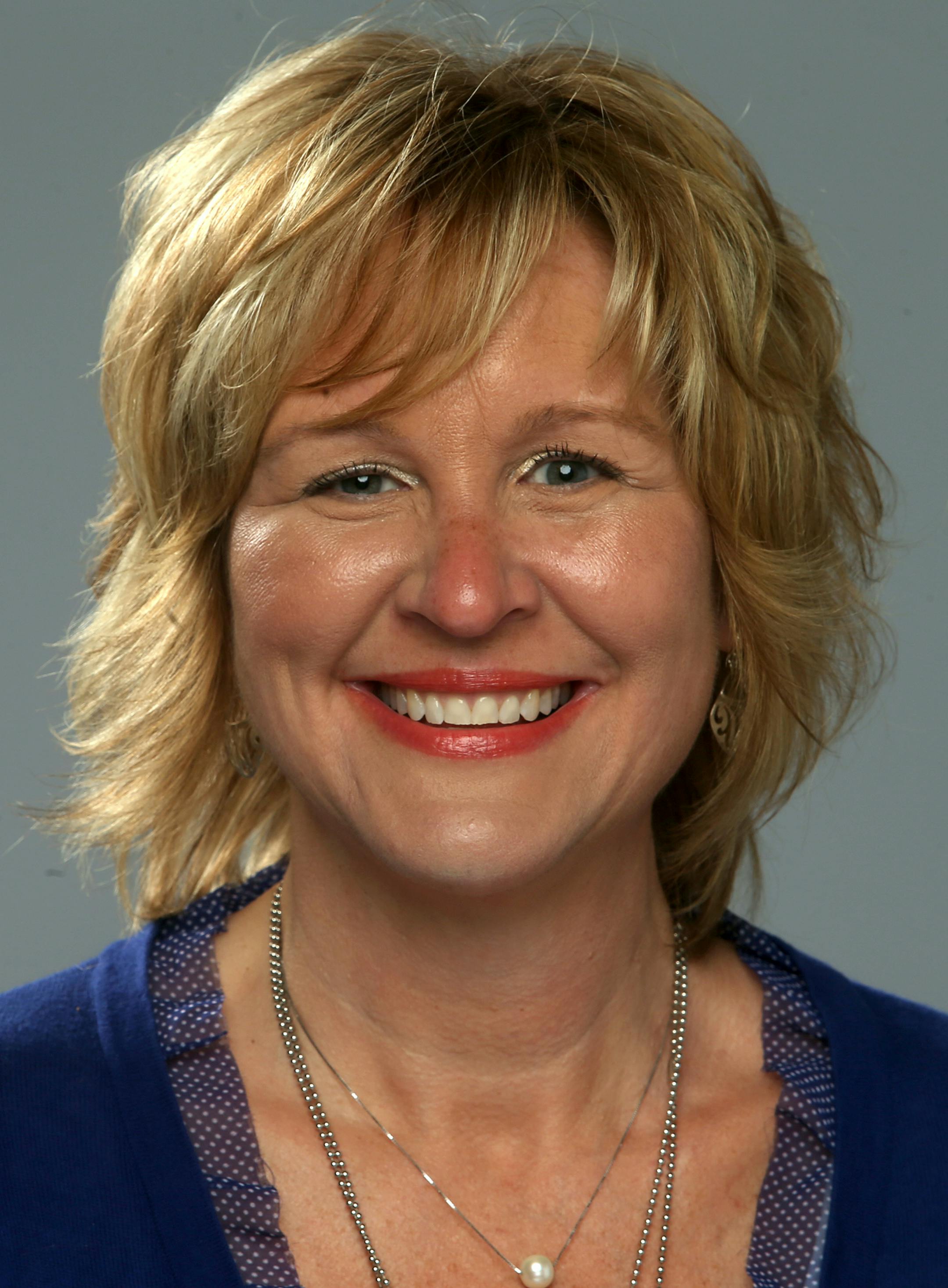 Leslie Drewianka of Roseville, MN. ] JOELKOYAMA‚Ä¢jkoyama@startribune Minneapolis, MN on June 10, 2014. Artist Mark Navarro is bringing the makeup and models and we'll photograph three segments.