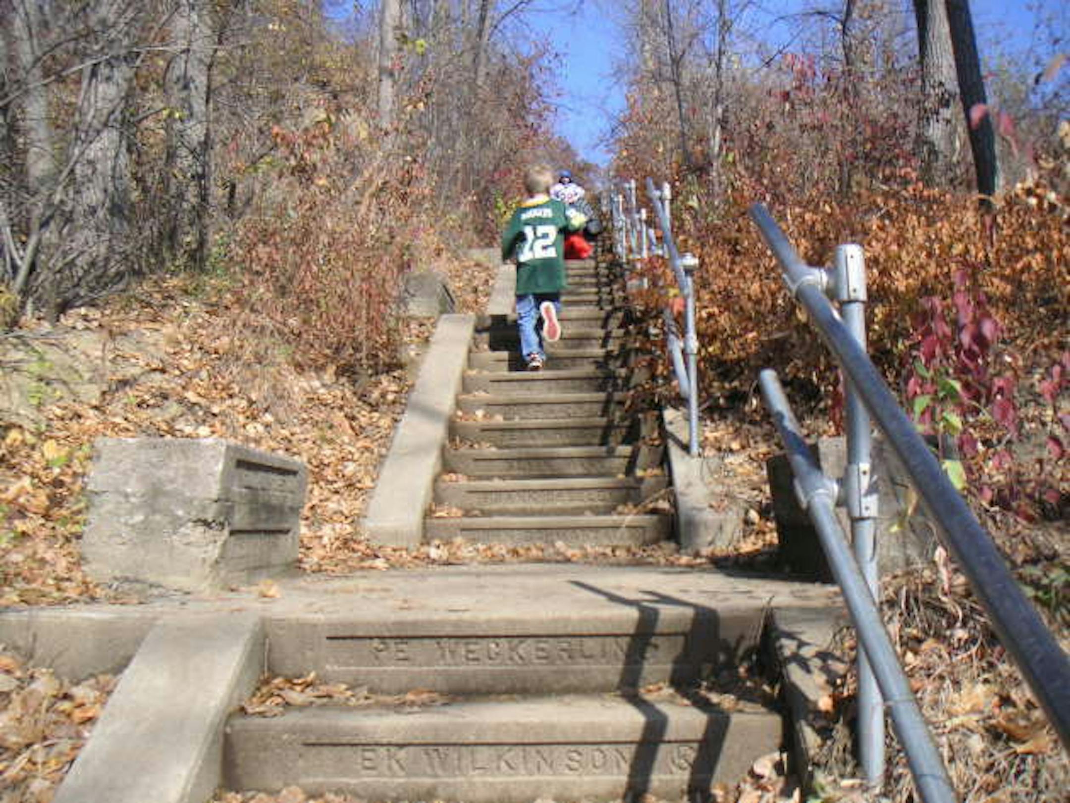 The only picture I took on Barn Bluff before my battery died