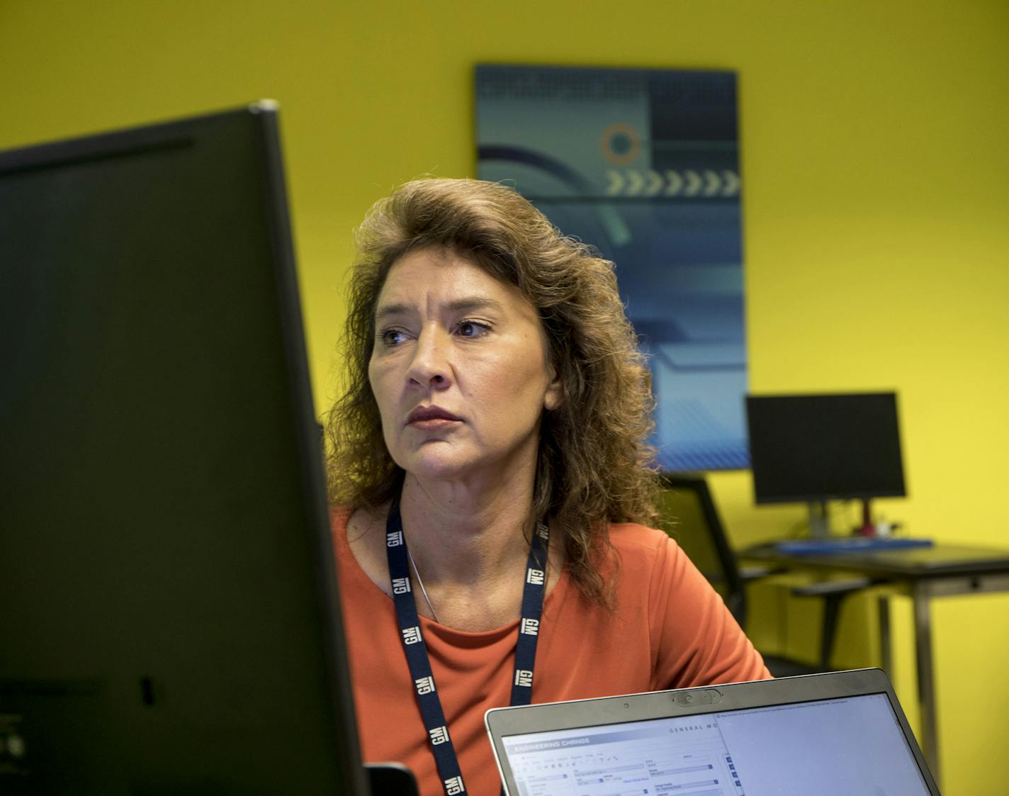 Annette Diver, GM senior engineering chain management process improvement implementation leader, works on a process issue at the GM Tech Center on Monday, Sept. 24, 2018 in Warren, Mich. (Kathleen Galligan/Detroit Free Press/TNS)