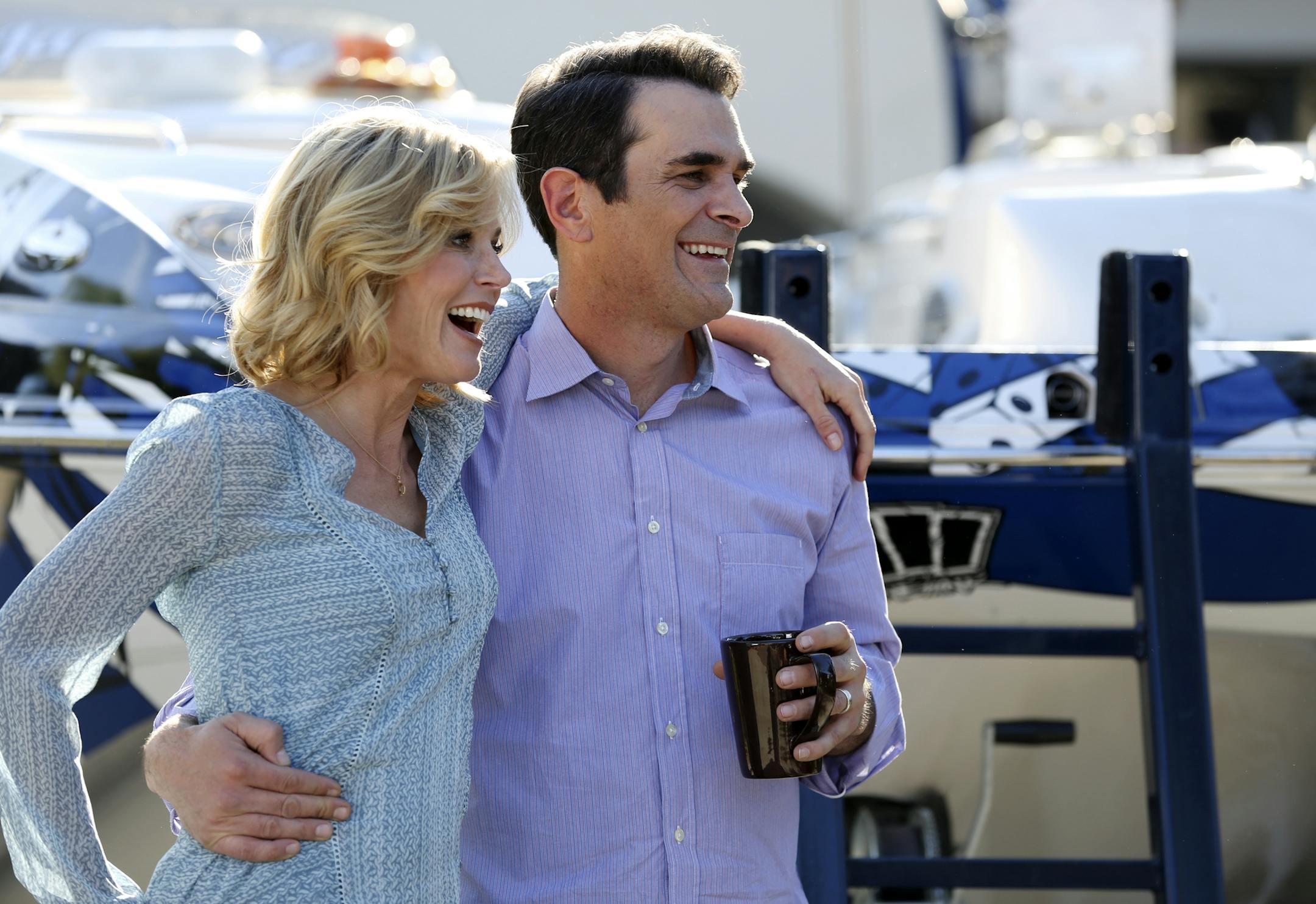 MODERN FAMILY - "The Big Guns" - Claire is furious about neighbors Ronnie and Amber's eye-sore of a boat on their front lawn and it soon becomes an all-out war when Phil calls in the "big guns" as back up -- his dad Frank and all his retired friends to give them a taste of their own medicine. Elsewhere, Jay is trying to potty train Joe but Gloria does not think he's ready yet, and Cam secretly takes Lily to clown school behind Mitchell's back, on "Modern Family," WEDNESDAY, JANUARY 14 (9:00-9:31