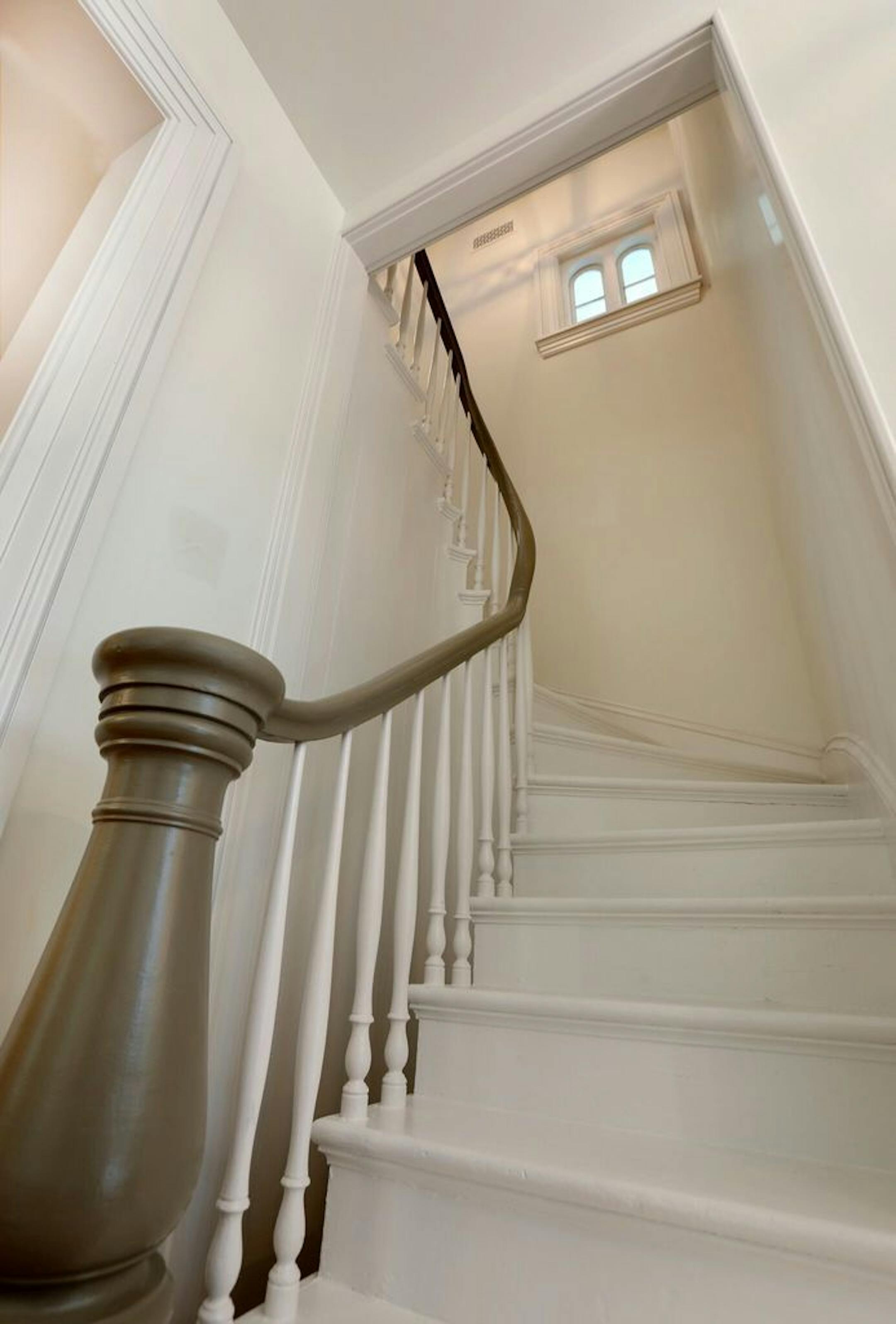 The staircase replicates features of the original one.
