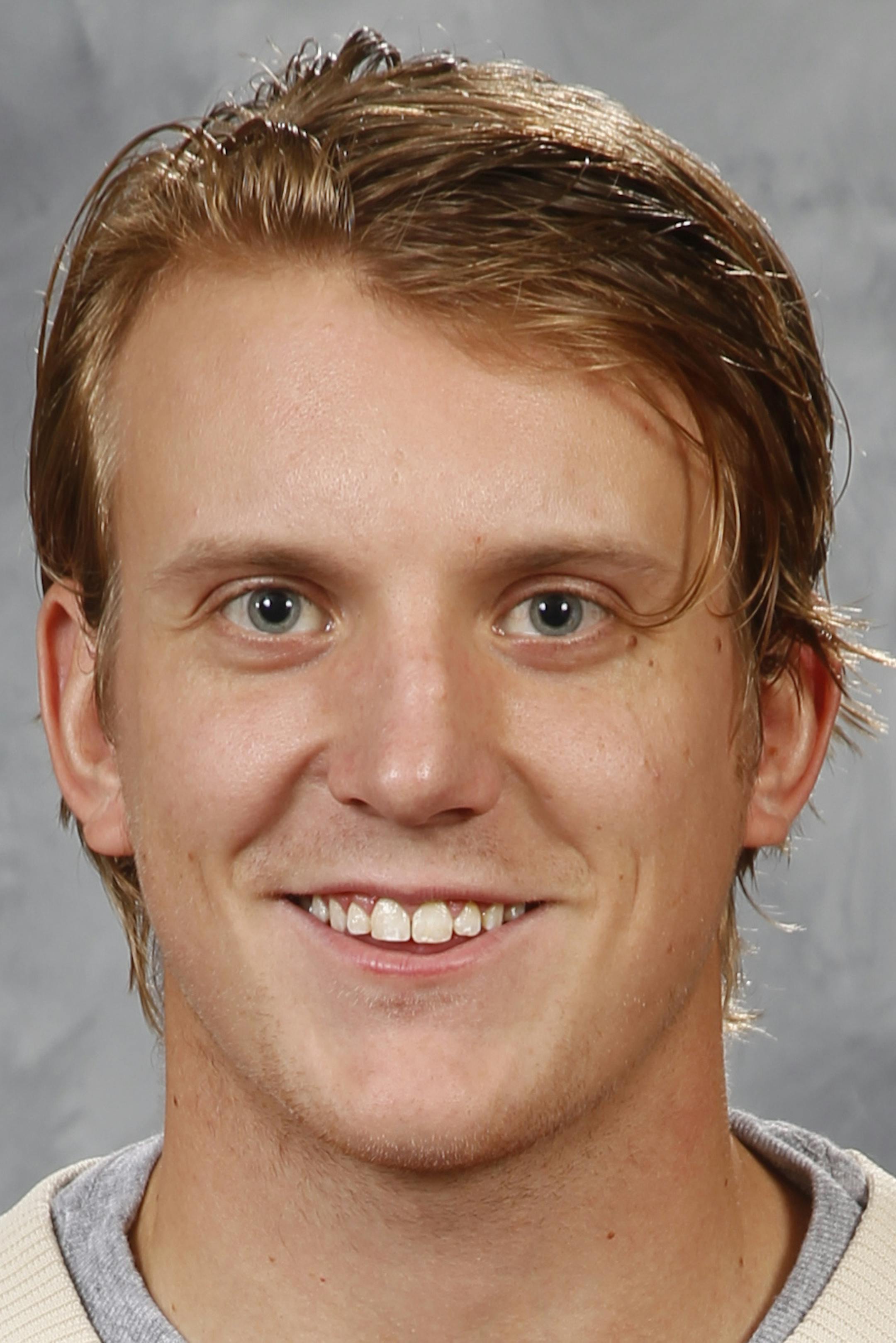 ST. PAUL, MN - SEPTEMBER 18: Jonas Brodin #25 of the Minnesota Wild poses for his official headshot for the 2014-2015 season on September 18, 2014 at the Xcel Energy Center in St. Paul, Minnesota. (Eric Miller/NHLI via Getty Images) *** Local Caption *** Jonas Brodin ORG XMIT: 503032693
