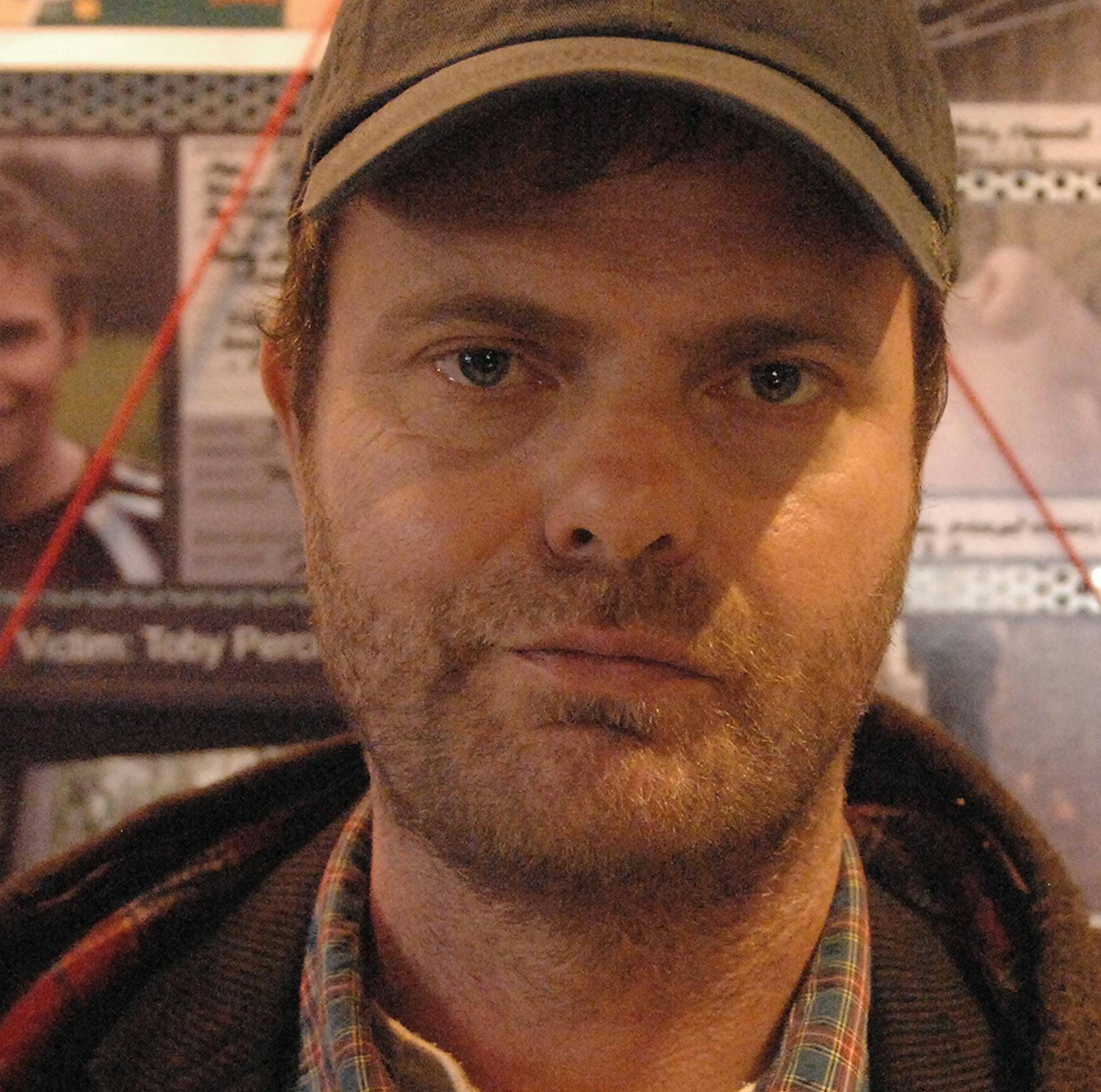 BACKSTROM: Rainn Wilson as Lieutenant Detective Everett Backstrom in the "Dragon Slayer" series premiere episode of BACKSTROM airing Thursday, Jan. 22 (9:00-10:00 PM ET/PT) on FOX. &#xac;&#xa9;2014 Fox Broadcasting Co. Cr: Sergei Bachlakov/Fox