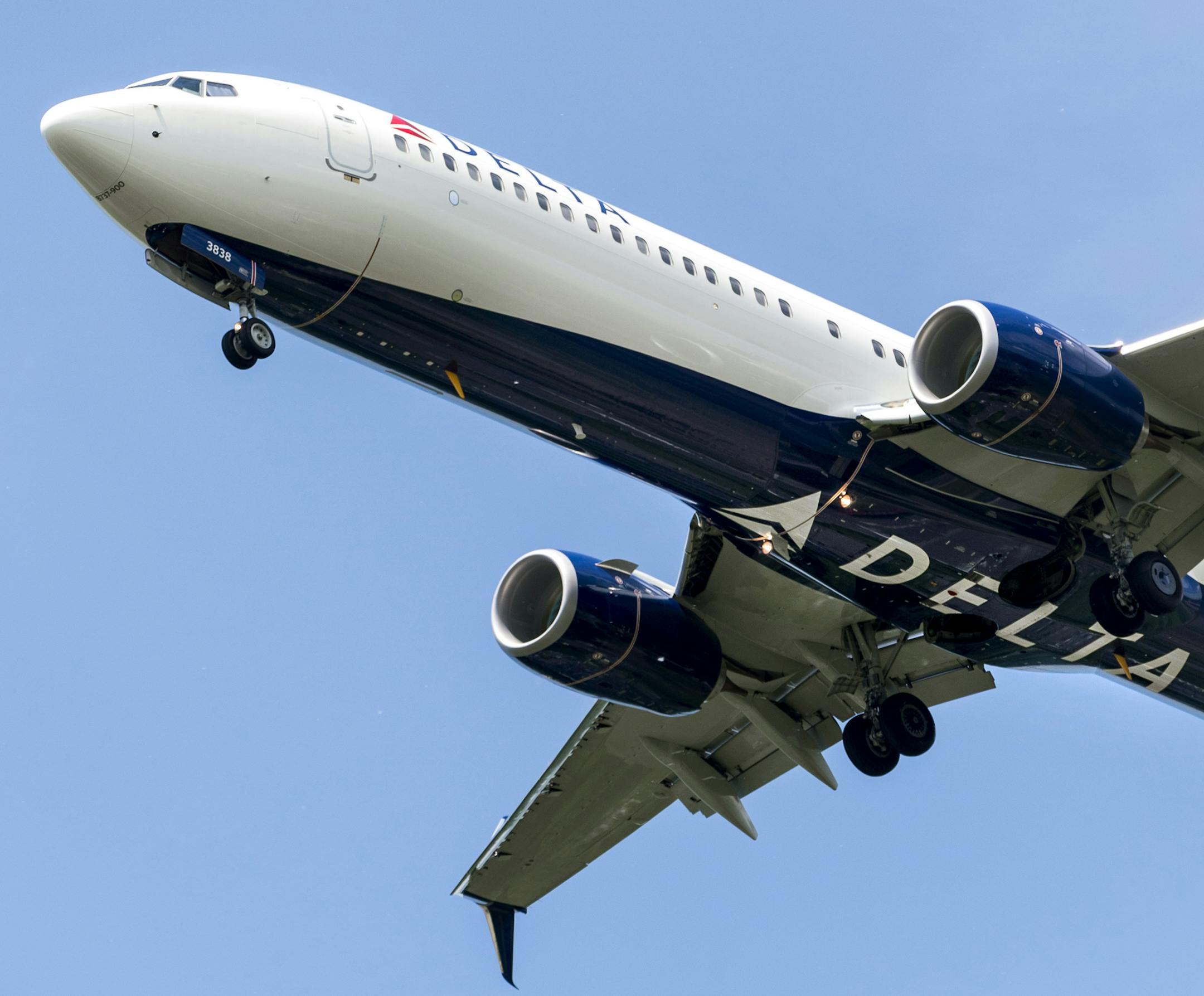 A Delta plane lands at the Seattle-Tacoma International Airport, May 27, 2015. Delta Air Lines has pulled fare information from TripAdvisor and a number of European online travel agencies, saying that they did not have permission to use its data, leaving consumers on the hunt for the lowest fare has become more difficult as the number of places where they can comparison-shop has dropped. (Stuart Isett/The New York Times)