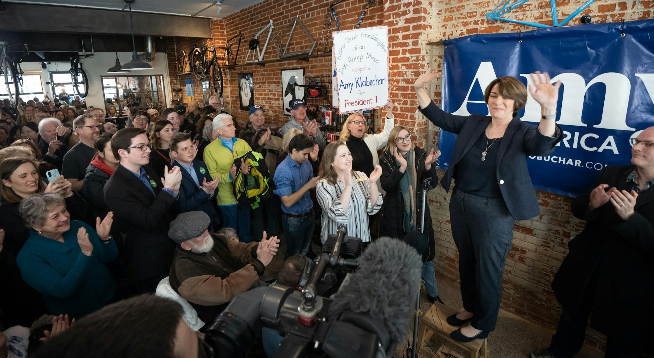 With her daughter Abigail and husband John at her side, Amy Klobuchar made her first campaign appearance as a presidential candidate in Eau Clare, Wisconsin since announcing her candidacy earlier in the week.