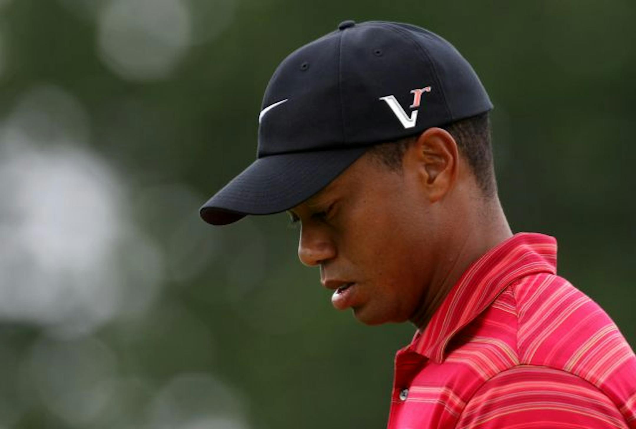 Tiger Woods is to return to therapy after he speaks publicly for the first time about his infidelity, according to a letter from PGA Tour commissioner Tim Finchem that was obtained by The Associated Press.