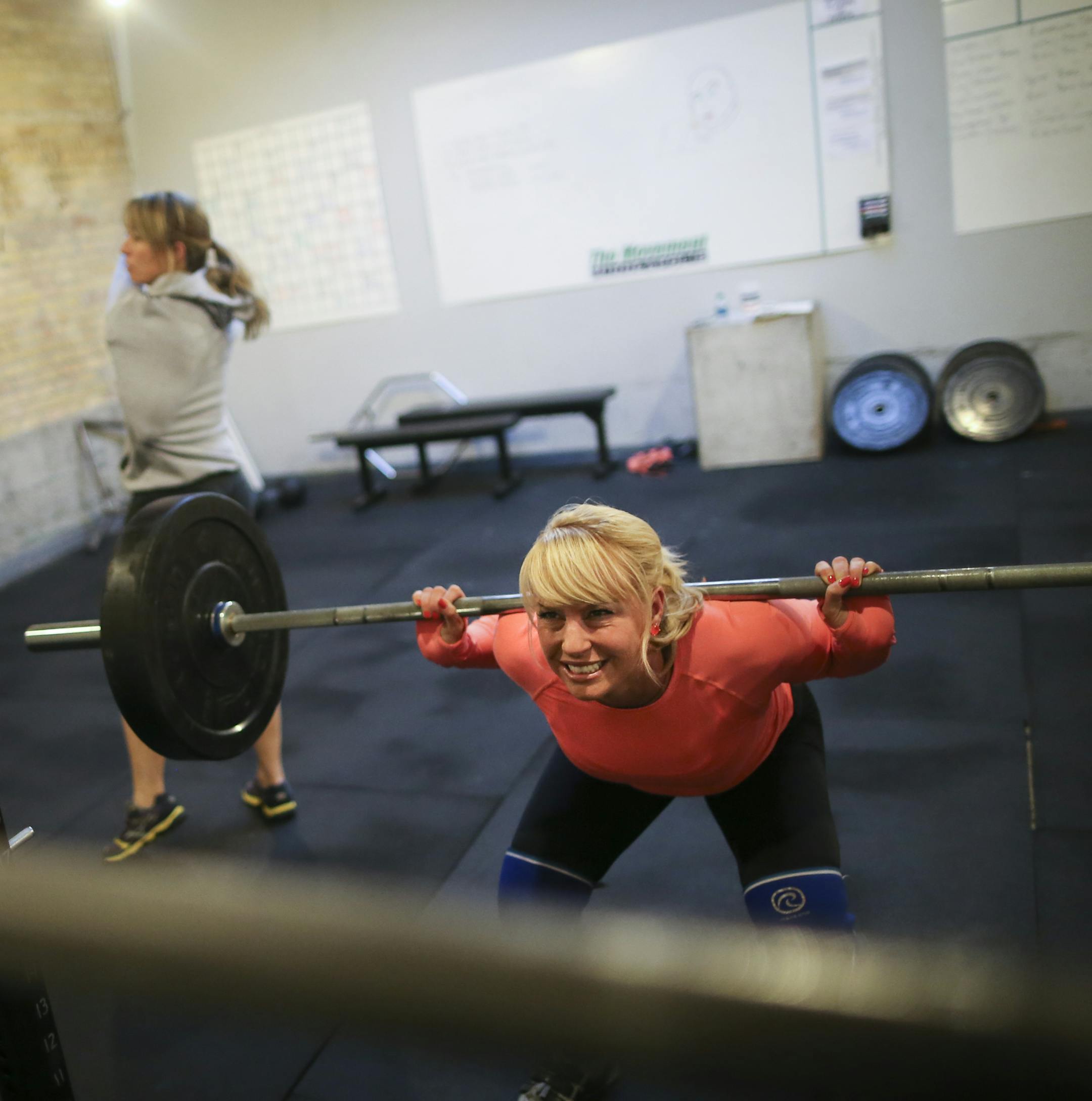 Jen Sinkler is a blonde, glammed-out social media star and accomplished power lifter. She lifted weights with some girlfriends at the gym The Movement that she owns with her husband on Monday, November 10, 2014 in Minneapolis, Minn. ] RENEE JONES SCHNEIDER • reneejones@startribune.com