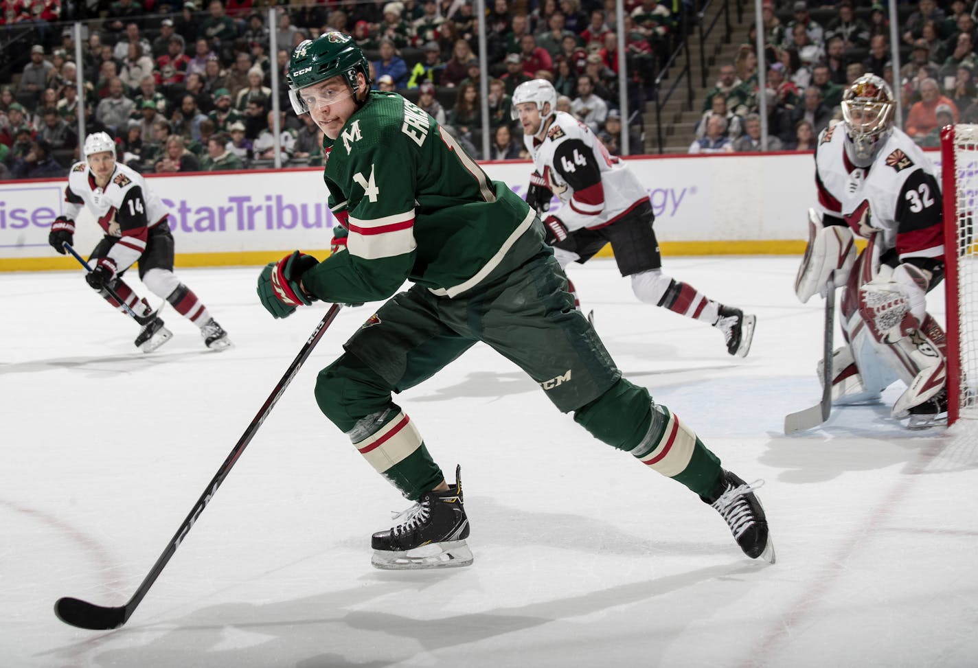 Minnesota Wild Joel Eriksson Ek. ] CARLOS GONZALEZ &#x2022; cgonzalez@startribune.com - November 27, 2018, St. Paul, MN &#x2013; Xcel Energy Center, NHL, Minnesota Wild vs. Arizona Coyotes