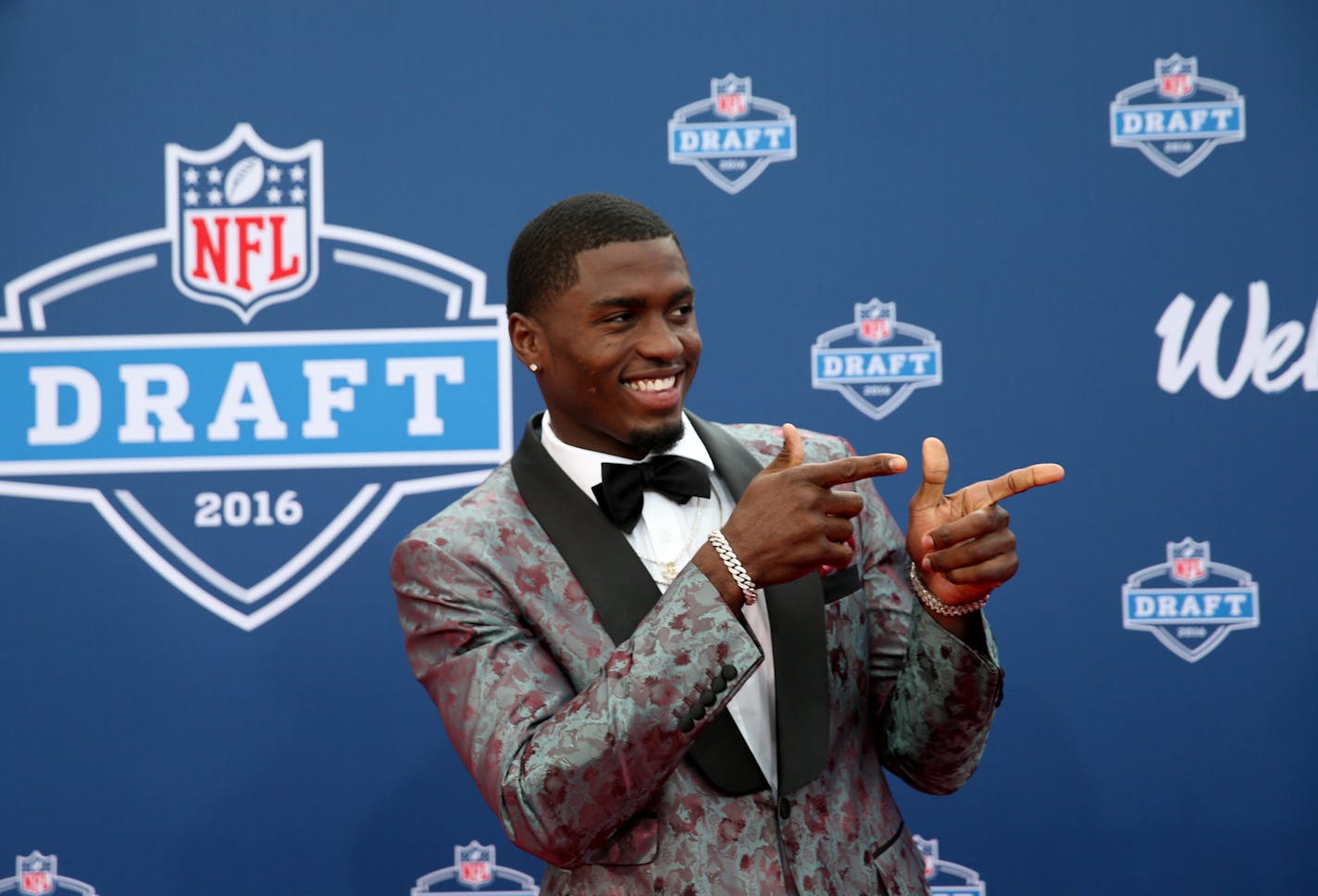 Laquon Treadwell of Mississippion the red carpet at the NFL Draft, at the Auditorium Theatre in Chicago, on Thursday, April 28, 2016. (John J. Kim/Chicago Tribune/TNS)