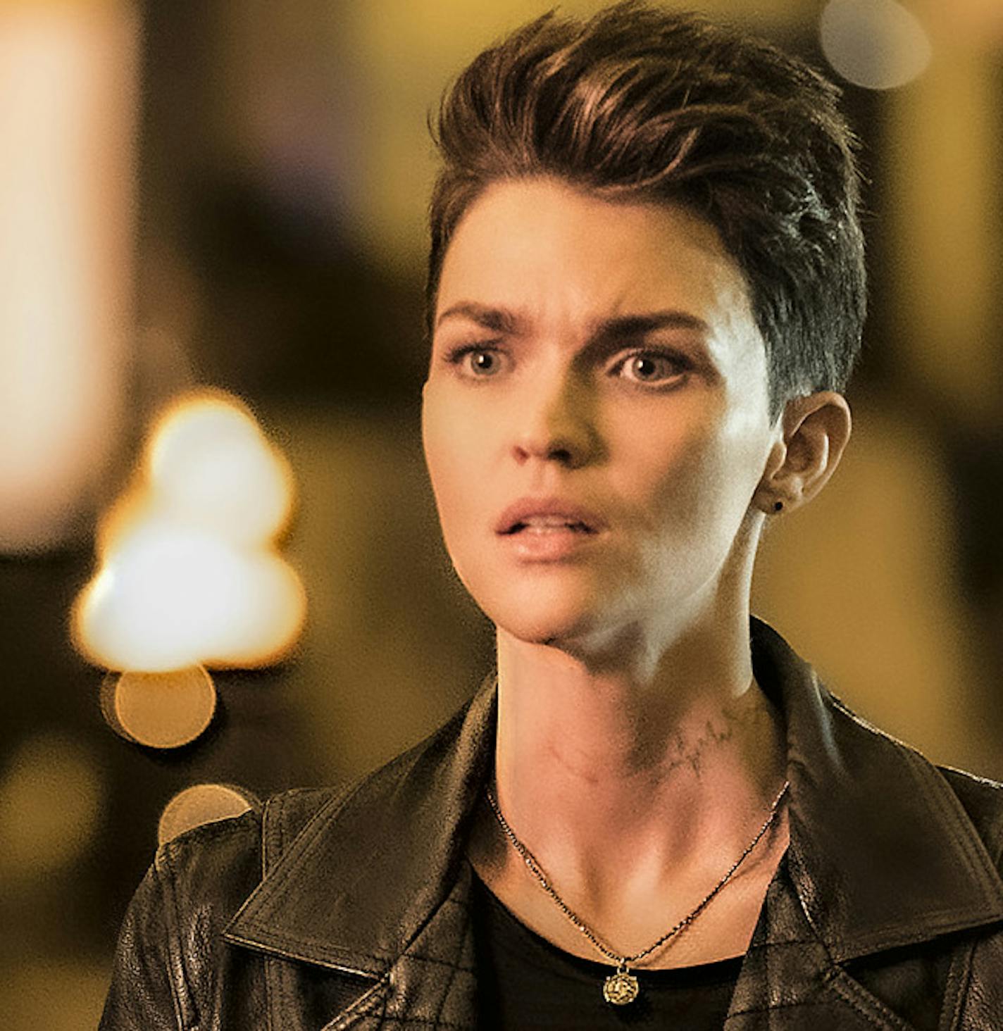 Batwoman --"The Rabbit Hole" -- Image Number: BWN102d_0103.jpg -- Pictured: Ruby Rose as Kate Kane -- Photo: Jeffery Garland/The CW -- © 2019 The CW Network, LLC. All Rights Reserved.