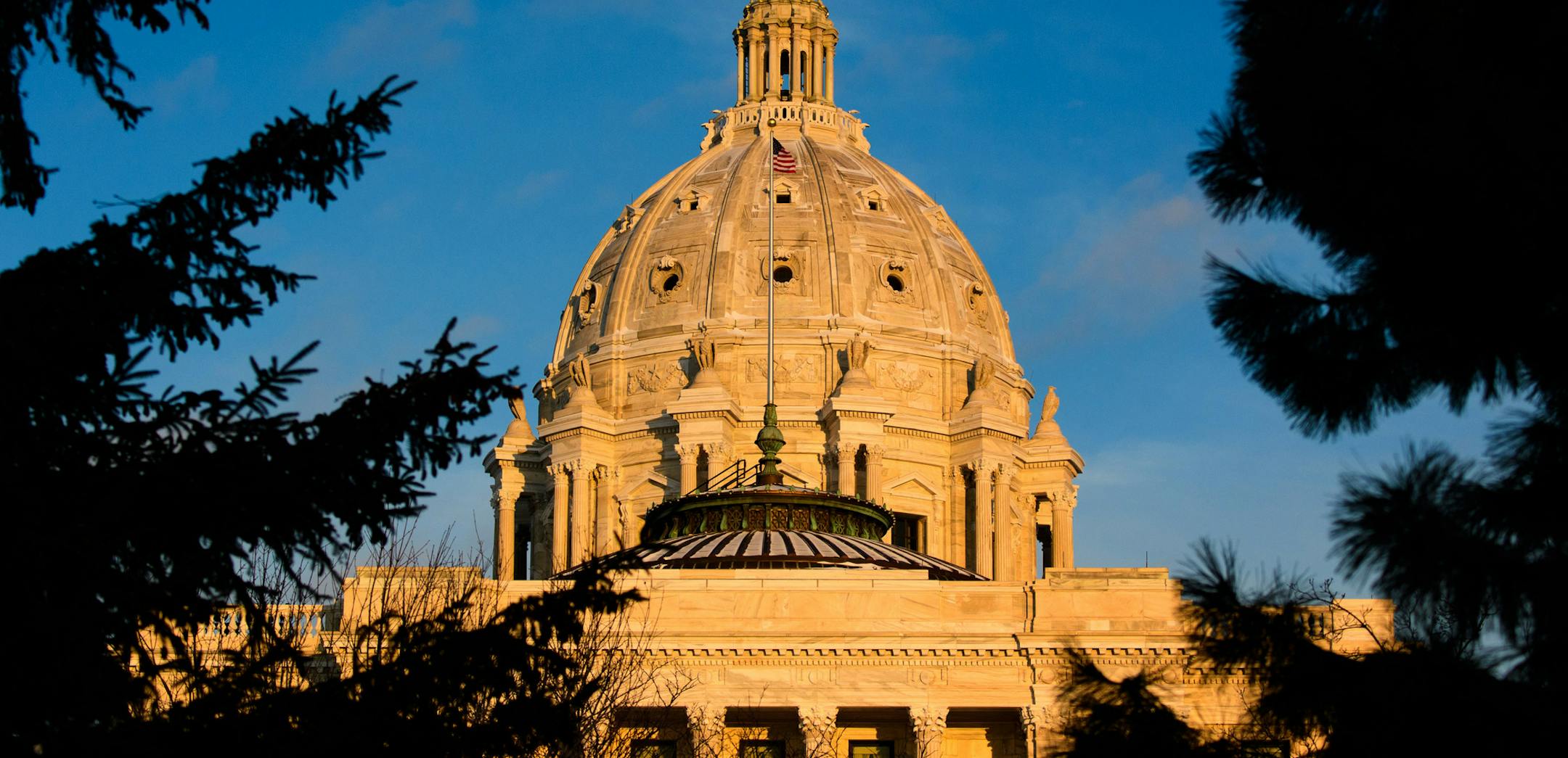 The Minnesota State Capitol was bathed in warm evening light as the sun went down on the first day of the legislative session. ] GLEN STUBBE • glen.stubbe@startribune.com Tuesday, February 20, 2018 EDS, FOR USE WITH ANY APPROPRIATE STORY GS