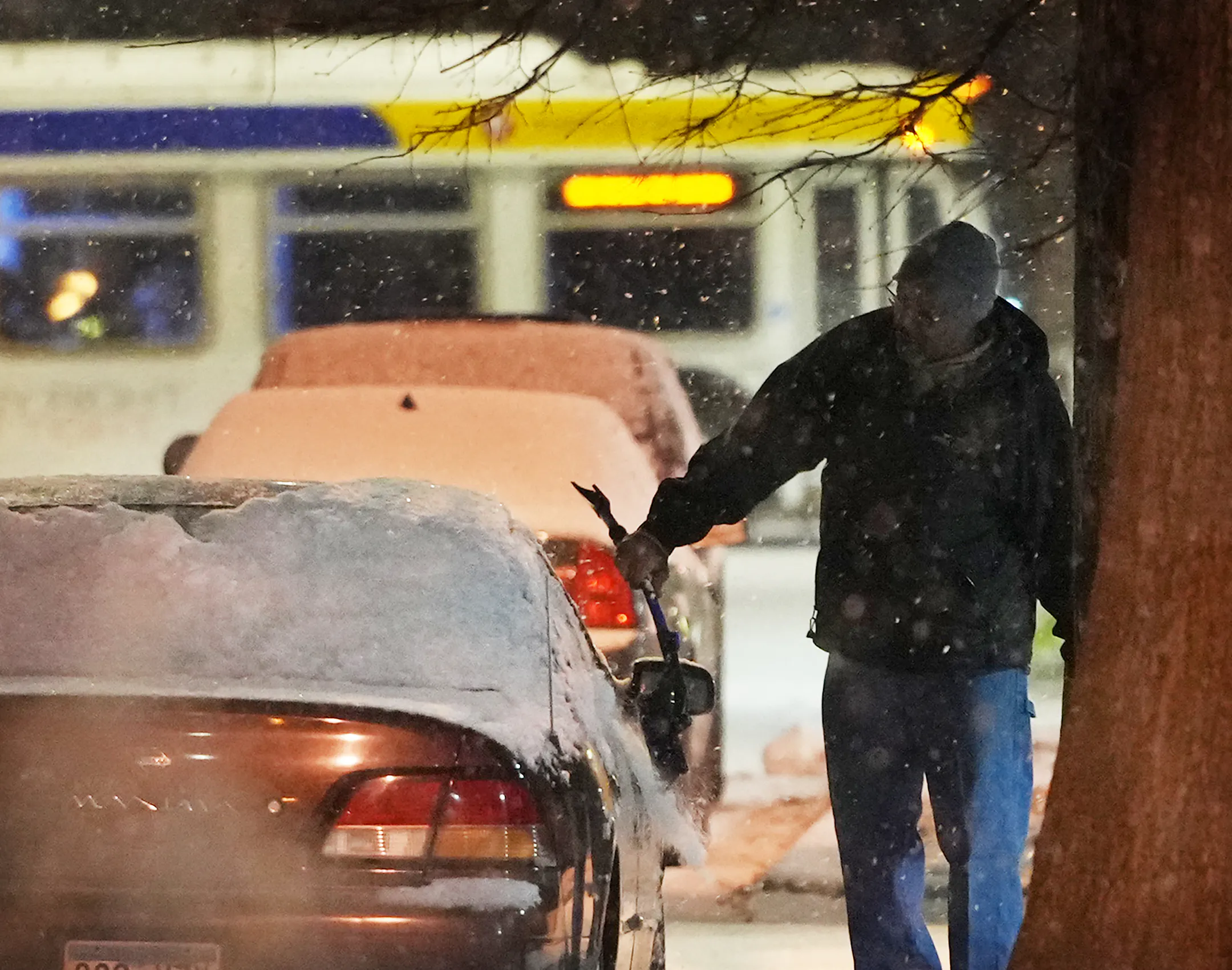 First major snow of season leads to hundreds of crashes across Minnesota