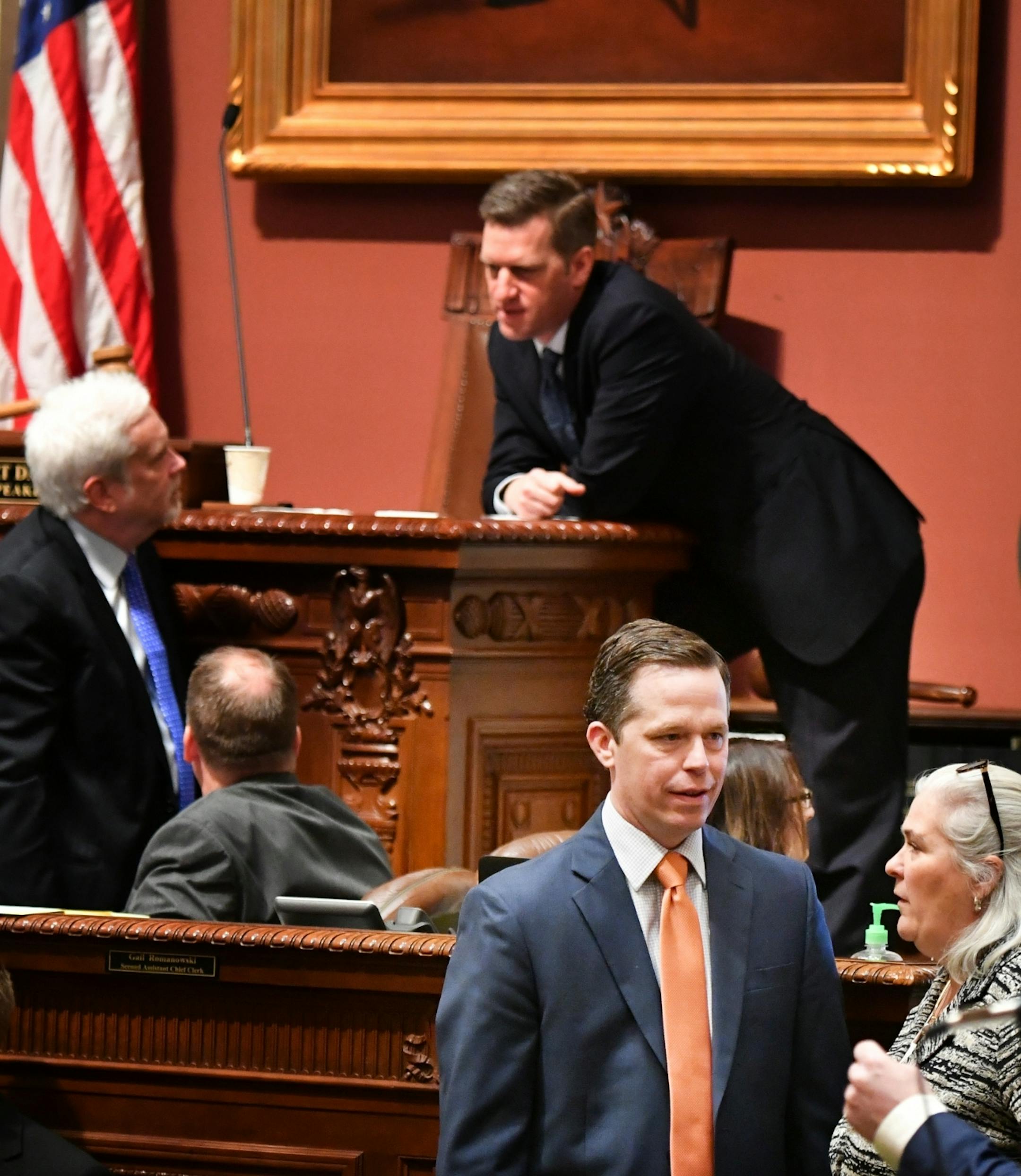 Ben Golnik, Executive Director, Majority Caucus, talked with Rep. Kelly Fenton on the House floor before the start of session.