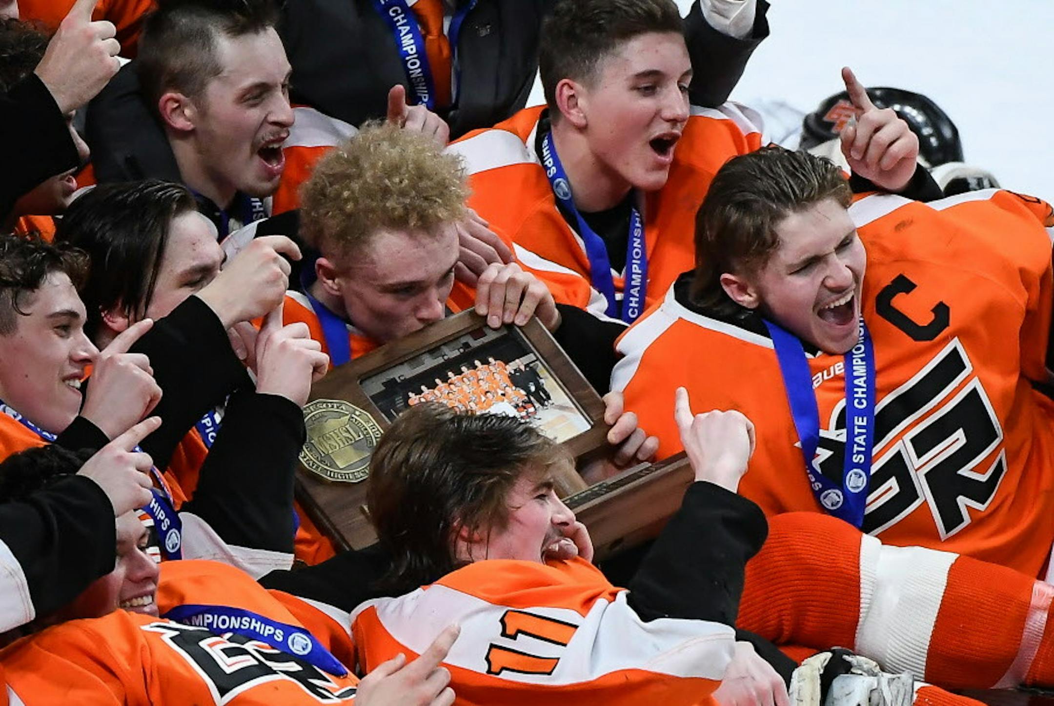 Grand Rapids celebrated their 6-3 title win over Moorhead. ] AARON LAVINSKY ï aaron.lavinsky@startribune.com Grand Rapids played Moorhead in the Class 2A boys' hockey championship game on Saturday, March 11, 2017 at Xcel Energy Center in St. Paul, Minn.