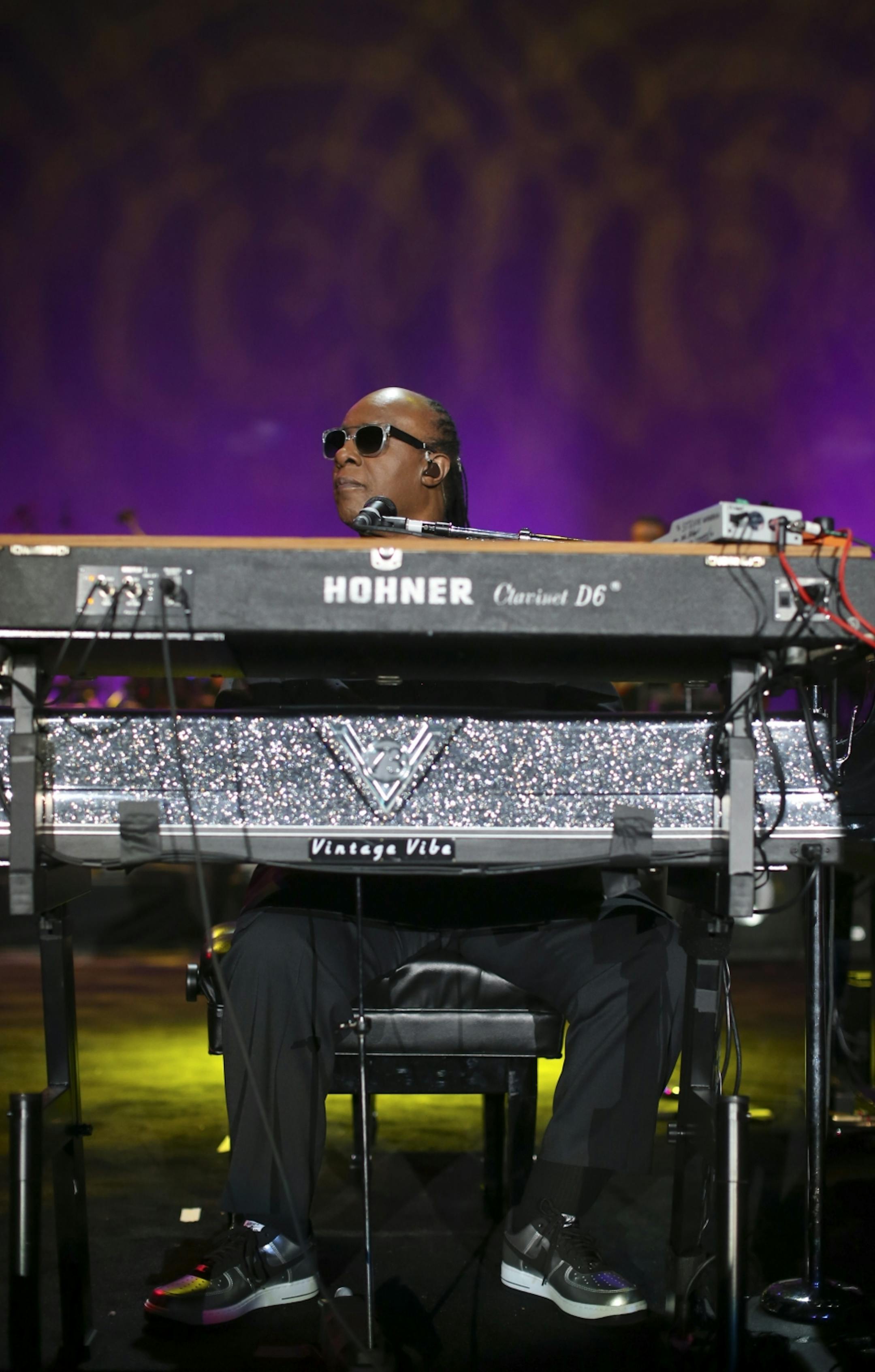 Stevie Wonder began at the Hammond organ with the first cut on the album, "Love's in Need of Love Today" Sunday night at Target Center.