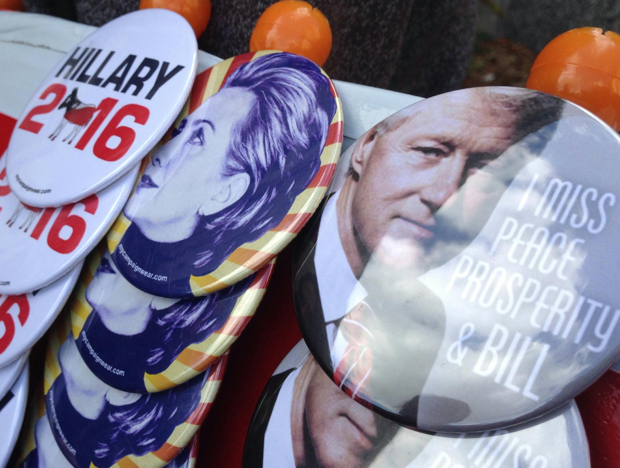 Folks selling Clinton buttons before former Pres. Bill Clinton spoke to Gov. Dayton and Sen. Franken supporters Friday. ] ELIZABETH FLORES liz.flores@startribune.com