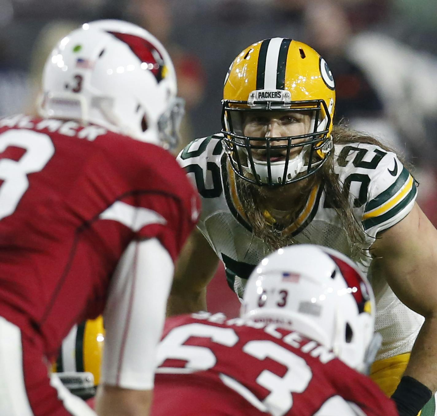 FILE - In this Sunday, Dec. 27, 2015, file photo, Green Bay Packers inside linebacker Clay Matthews (52) gets set at the line during an NFL football game against the Arizona Cardinals in Glendale, Ariz. Matthews has no tackles in his last two games, an unusual lack of production for such an impact player for the Packers. While tackles alone aren&#xed;t an accurate gauge of a player&#xed;s effectiveness, he would like to end this dubious streak. (AP Photo/Rick Scuteri, File)