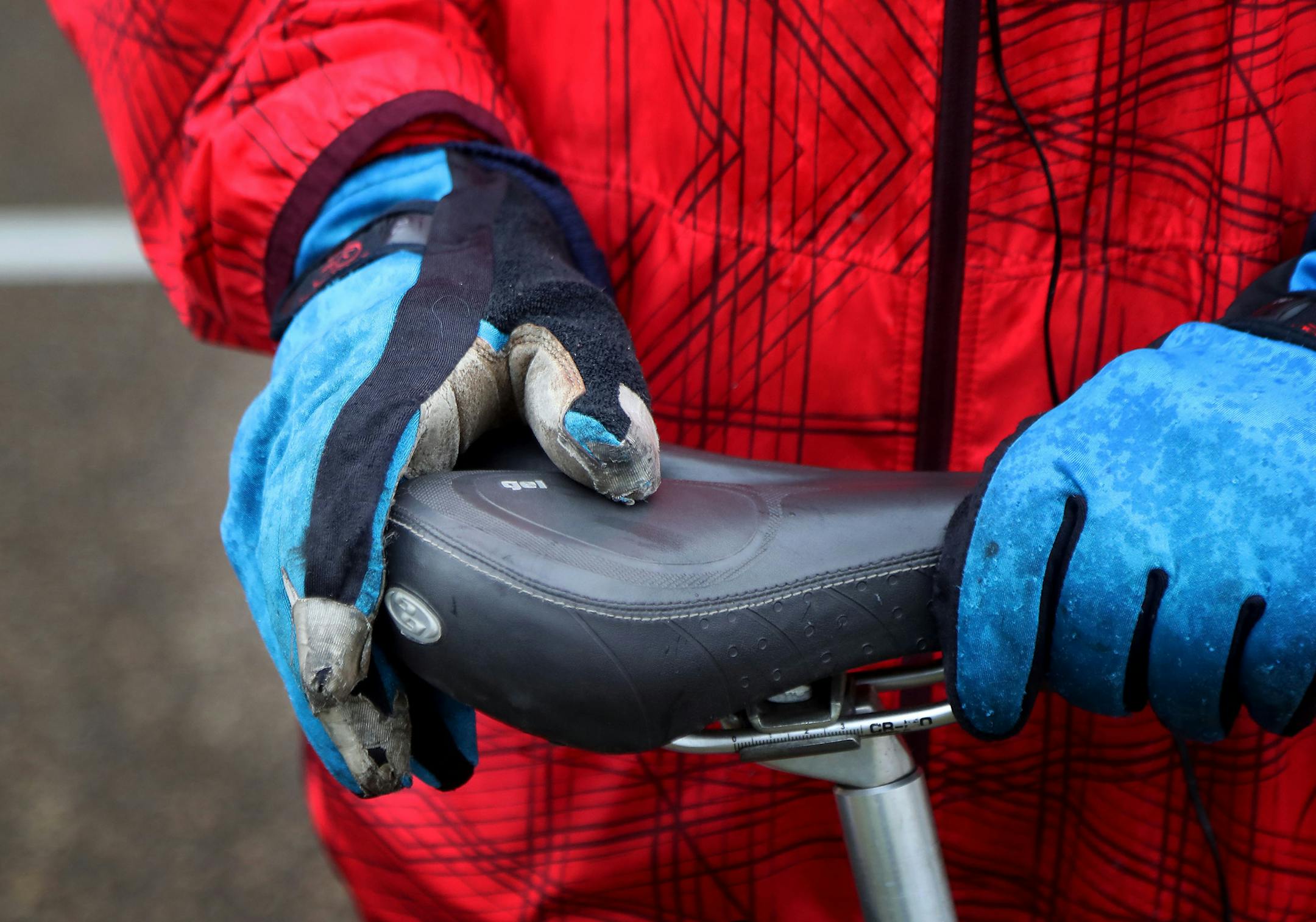 Jonathan Cook of St. Paul is a pioneer of sorts among bike-commuters. His time on&#x2020;the&#x2020;wheel is measured in decades. "I have been commuting by biycle for a long time. I sure am glad (the Greenway) came in, I&#xed;ll tell you what."
Cook was seen near the Martin Olav Sabo Bridge Wednesday, Nov 30, 2016, in Minneapolis, MN.] (DAVID JOLES/STARTRIBUNE)djoles@startribune.com Photos for icyle column near the Martin Olav Sabo Bridge Wednesday, Nov 30, 2016, in Minneapolis, MN.**Jonathan Co