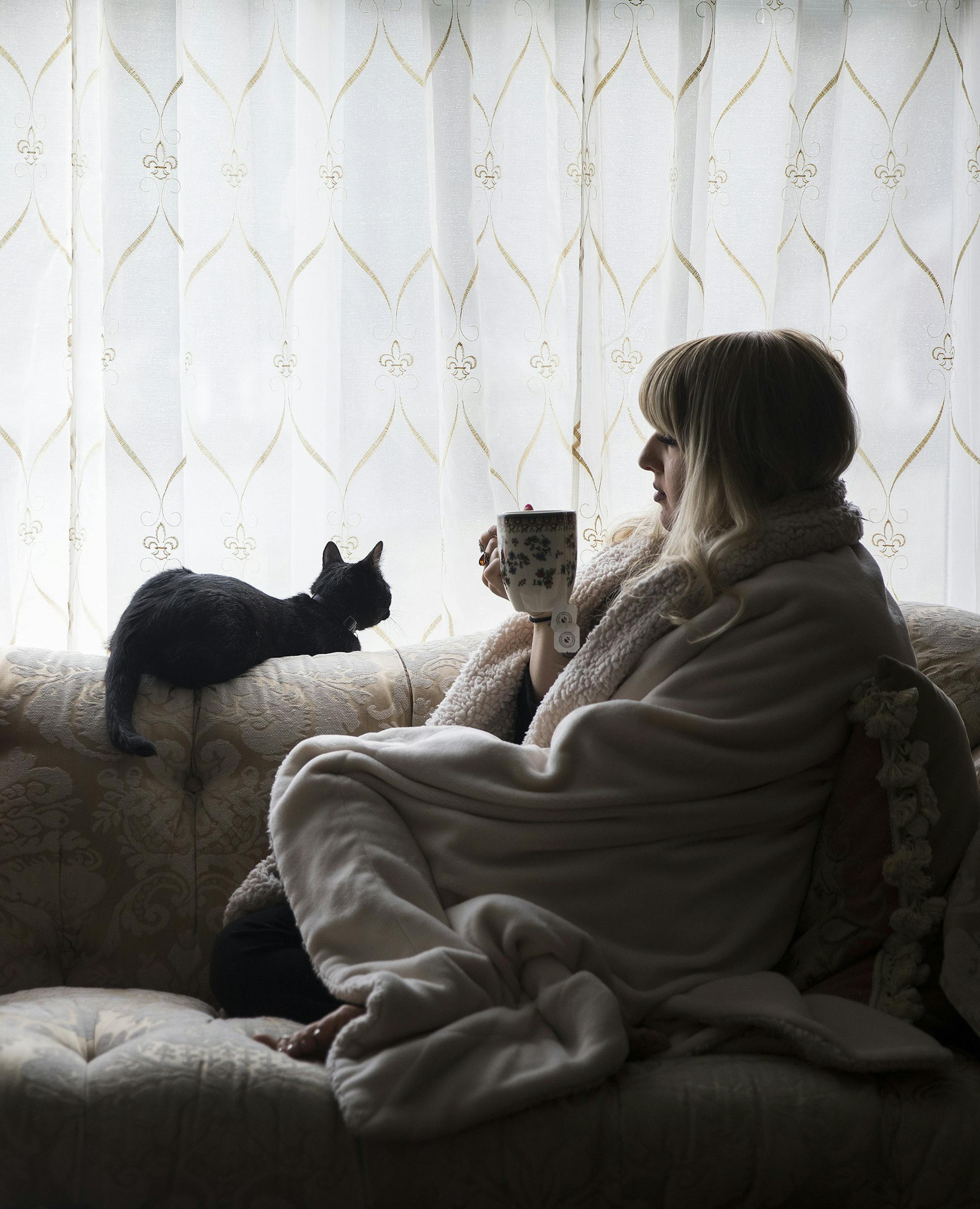 Victoria Toline, who needed nine months in 2014 to taper off the drug Zoloft, at home in Gig Harbor, Wash., Nov. 7, 2018. Many people on antidepressants quit without much trouble, but withdrawal reactions are an enormous and common problem and have contributed to soaring rates of long-term antidepressant use. &#xec;I had to drop out of school,&#xee; she said. &#xec;My life&#xed;s been on hold.&#xee; (Ruth Fremson/The New York Times)