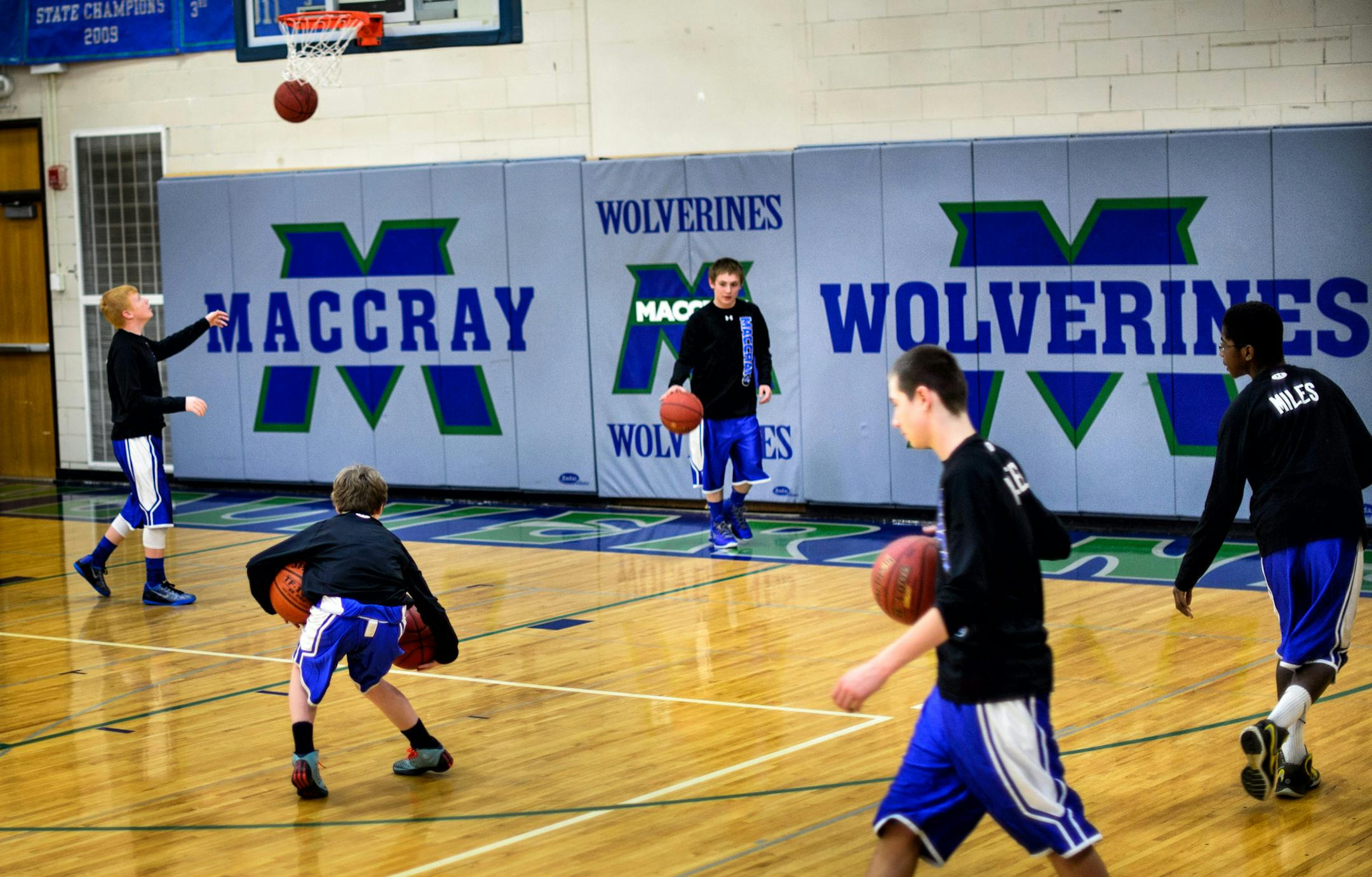 MACCRAY ninth graders warm up before before an afternoon game. Teams often practice on Mondays when other students are off. ] GLEN STUBBE * gstubbe@startribune.com Wednesday, December 17, 2014 A fight is brewing here in this small pocket of southwestern Minnesota between a handful of rural school districts and the state. At issue is control over their innovative four-day school week, a popular schedule with both students, parents and teachers. Born out of financial necessity during leaner times,