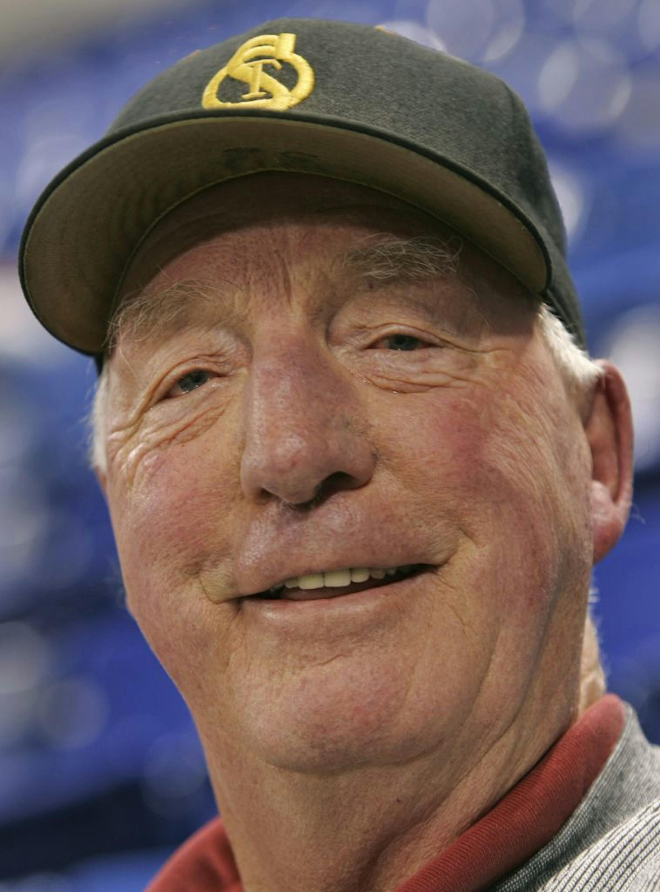 BRUCE BISPING ï bbisping@startribune.com Bruce Bisping/Star Tribune. Minneapolis, MN., Monday, 3/6/2005. Jim Dimick, age-77, former baseball coach at St. Olaf.