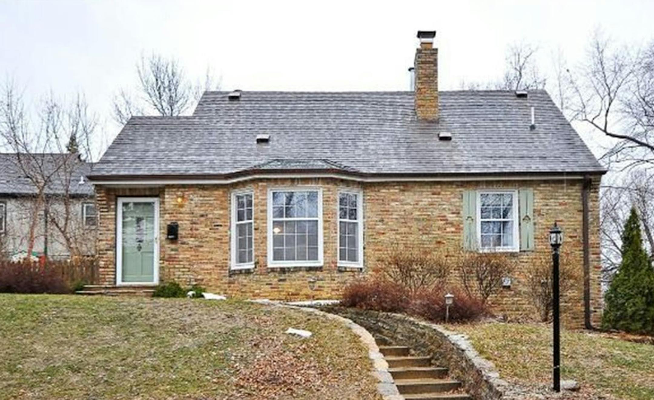 ... Minneapolis
Built in 1941, this three-bedroom, two-bath house located in the Bryn Mawr neighborhood has 1,785 finished square feet and features hardwood floors, two fireplaces, full finished basement, patio and one-car attached garage. Listed by Alexander Boylan, Edina Realty, 612-242-9318.