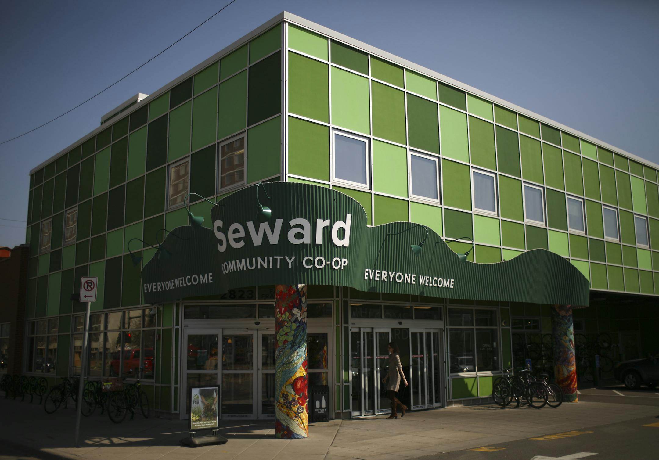 The Seward Community Co-op, designed by Gar Hargens, whose office is just a few doors down on East Franklin Ave. ] JEFF WHEELER ï jeff.wheeler@startribune.com Franklin Avenue in Minneapolis has changed a lot over the last 50 years. Watching it all from his perch at the eastern end of the avenue ñ and often having an actual hand in designing the buildings ñ has been architect Gar Hargens. Hargens was photographed at one of his highest profile projects on Franklin Ave. Wednesday aft