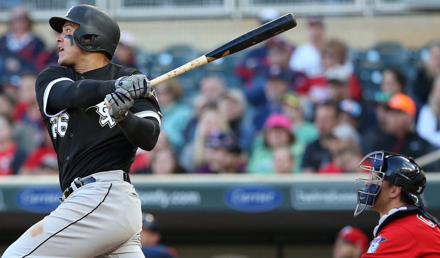 Chicago White Sox right fielder Avisail Garcia (26) hit a two run homer to right field in the tenth inning giving the White Sox a 3-1 win at Target Filed Sunday April 16, 2017 in Minneapolis, MN.] JERRY HOLT &#xef; jerry.holt@startribune.com