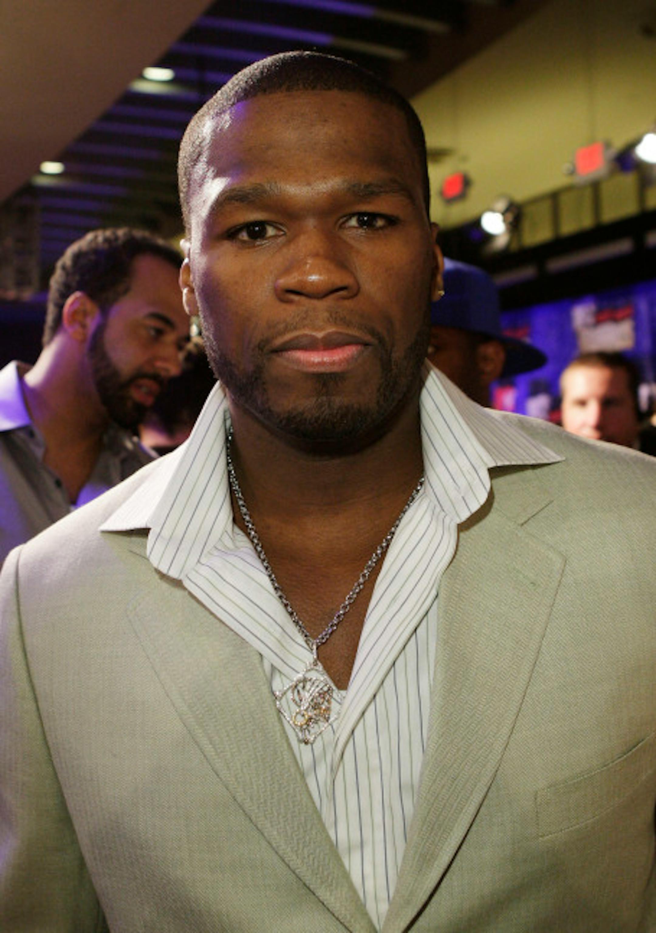 50 Cent arrives at the MTV Video Music Awards at the Palms Hotel and Casino on Sunday, Sept. 9, 2007, in Las Vegas. (AP Photo/Kevork Djansezian) ORG XMIT: CAMW130
