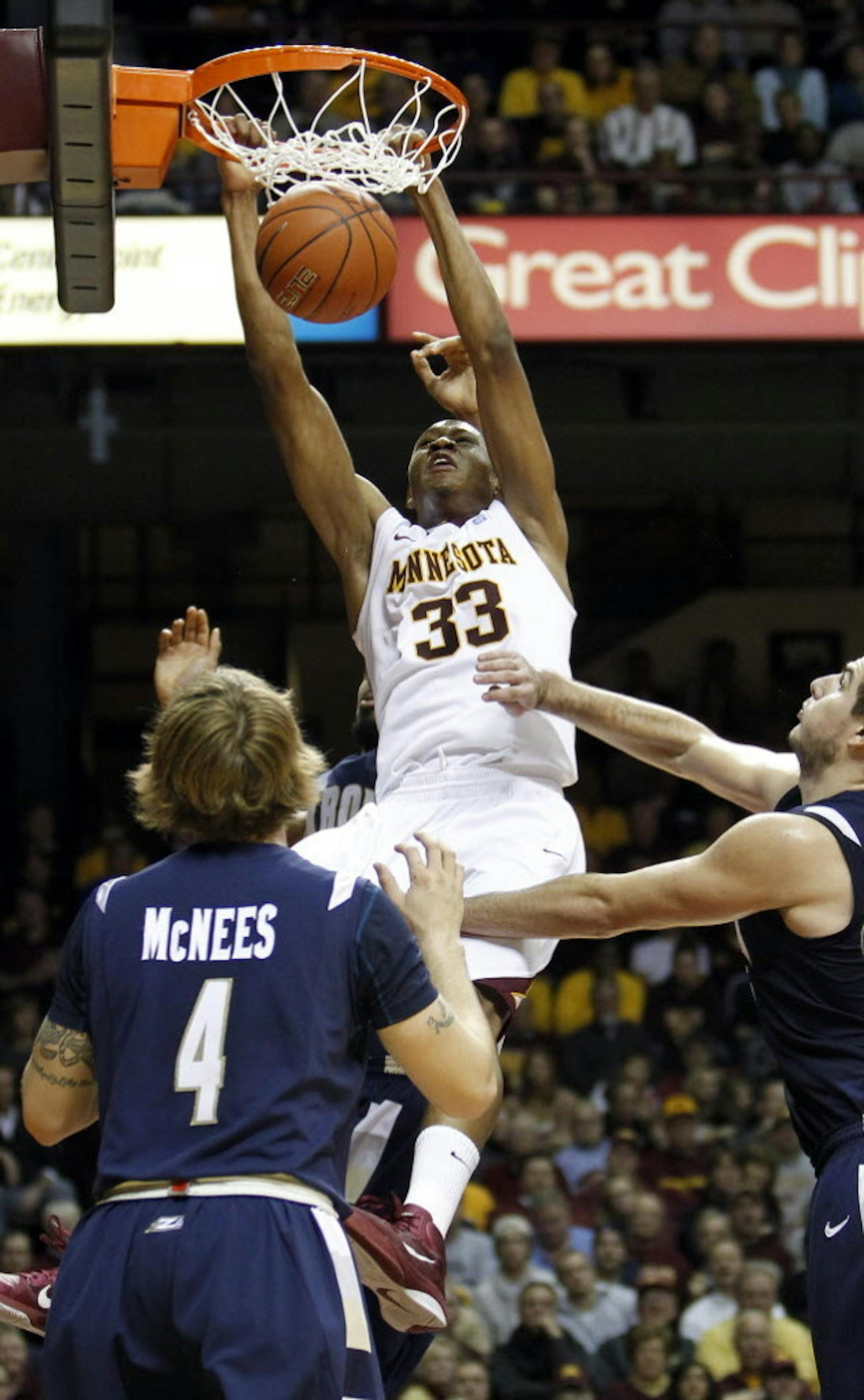 Williams had another solid game including three dunks on Thursday