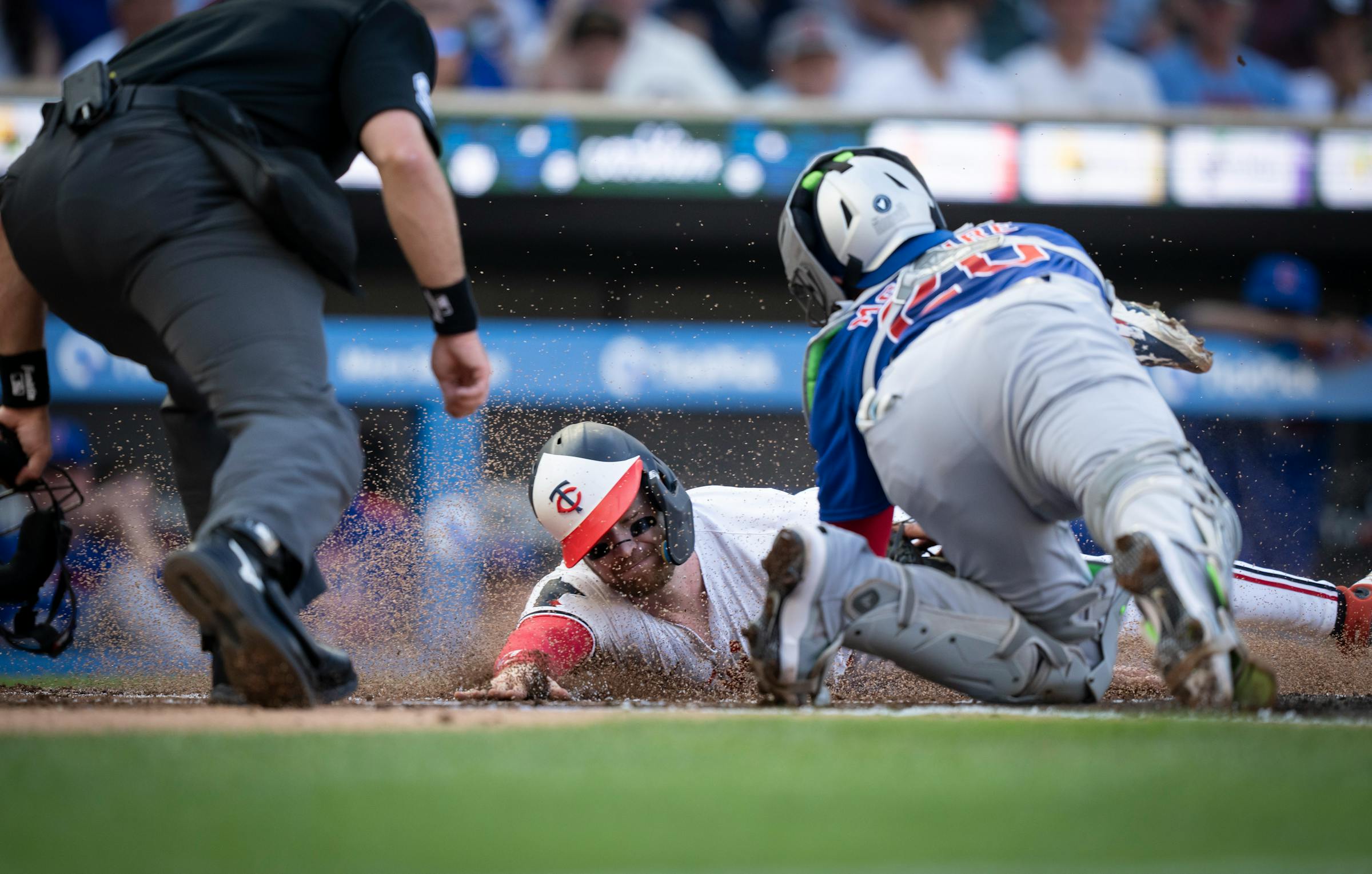 Minnesota Twins sink Chicago Cubs again; Byron Buxton exits injured