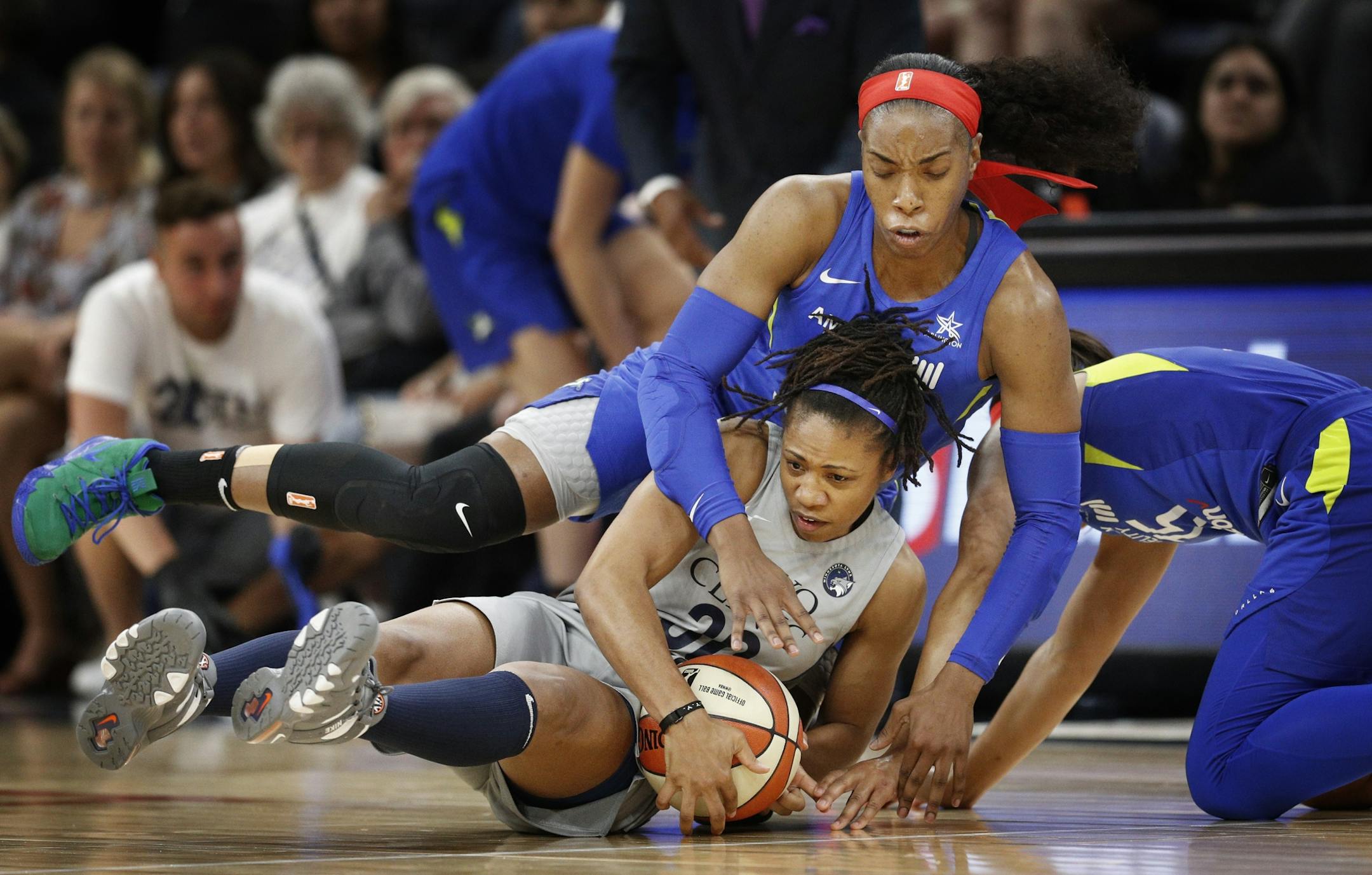Dallas Kayla Thornton fouled Minnesota's Tanisha Wright in the first half at Target Center Tuesday , June 19, 2018 in Minneapolis, MN.