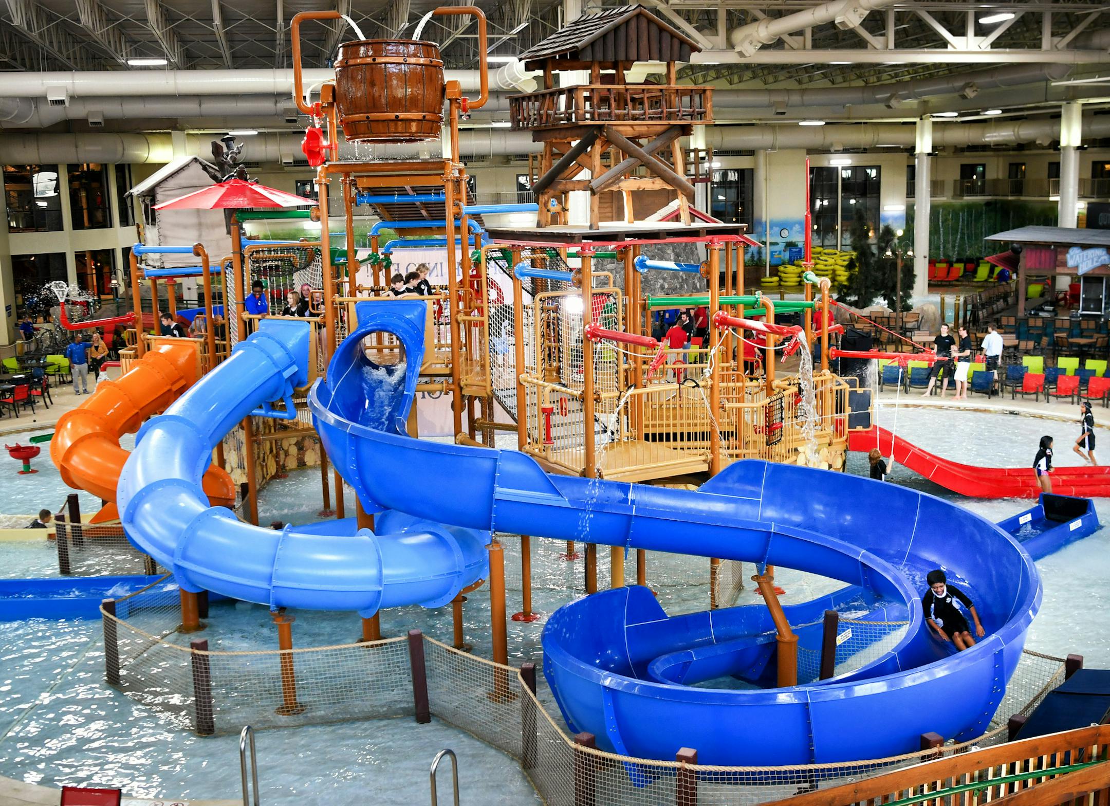 Kids splashed in the newly opened 75,000 square foot waterpark at Great Wolf Lodge. ] GLEN STUBBE • glen.stubbe@startribune.com Tuesday, December 12, 2017 Great Wolf Lodge is finally opening in Bloomington after nearly a year of renovations to convert the site of the former Water Park of America.