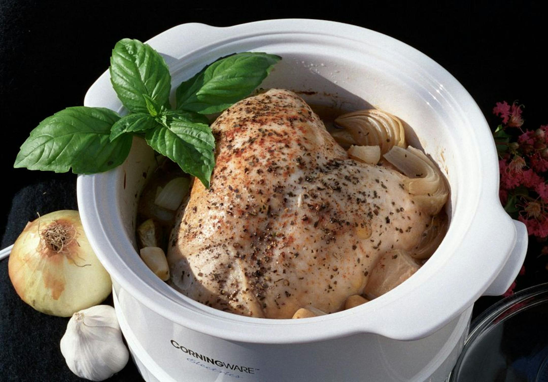 Release July 30, 2001, CROCK-POT TURKEY BREAST, Photo by Kats Barry for United Media, Desperation Dinners