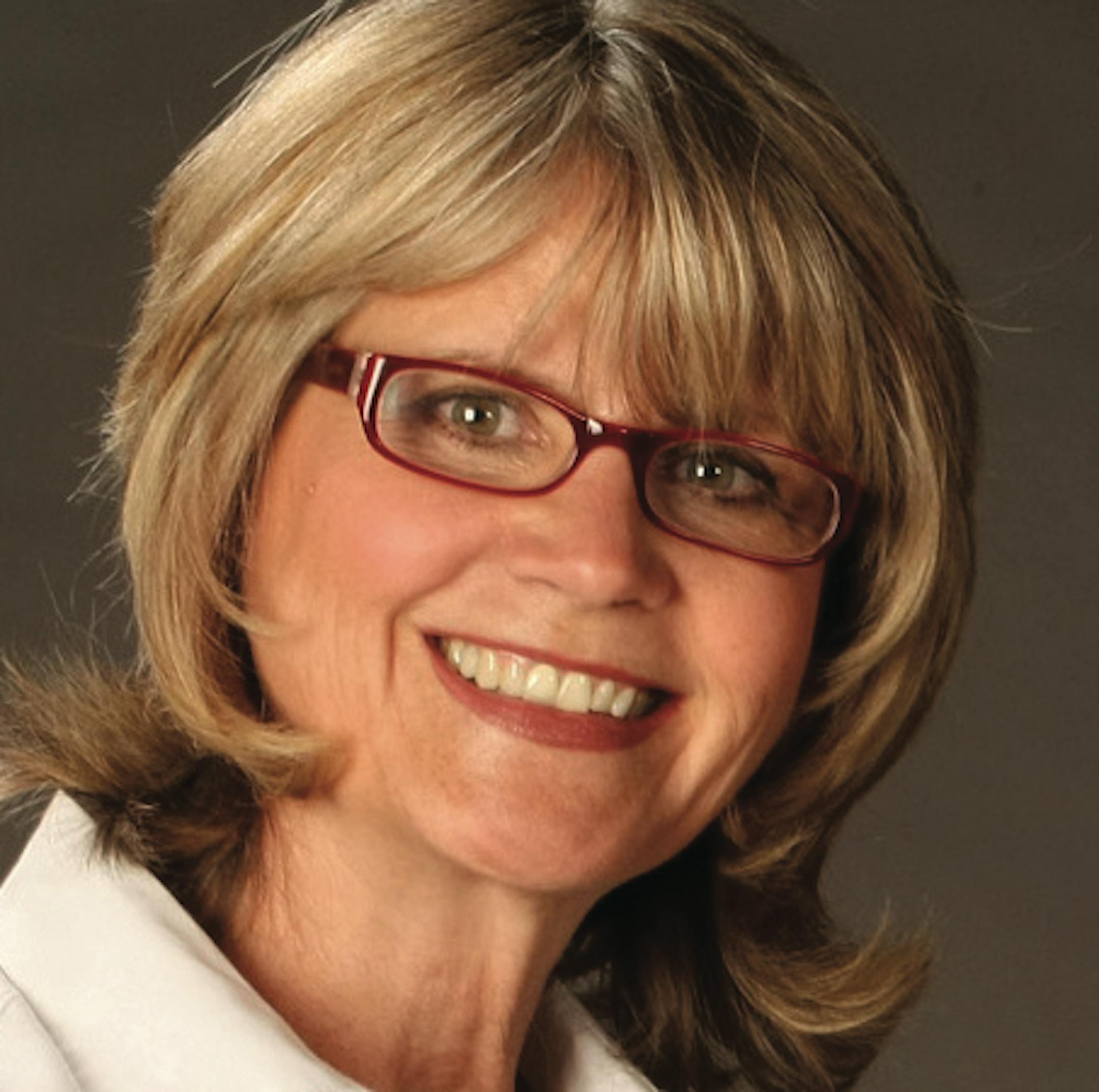 Lorna Landvik Photo by Judy Griesedieck