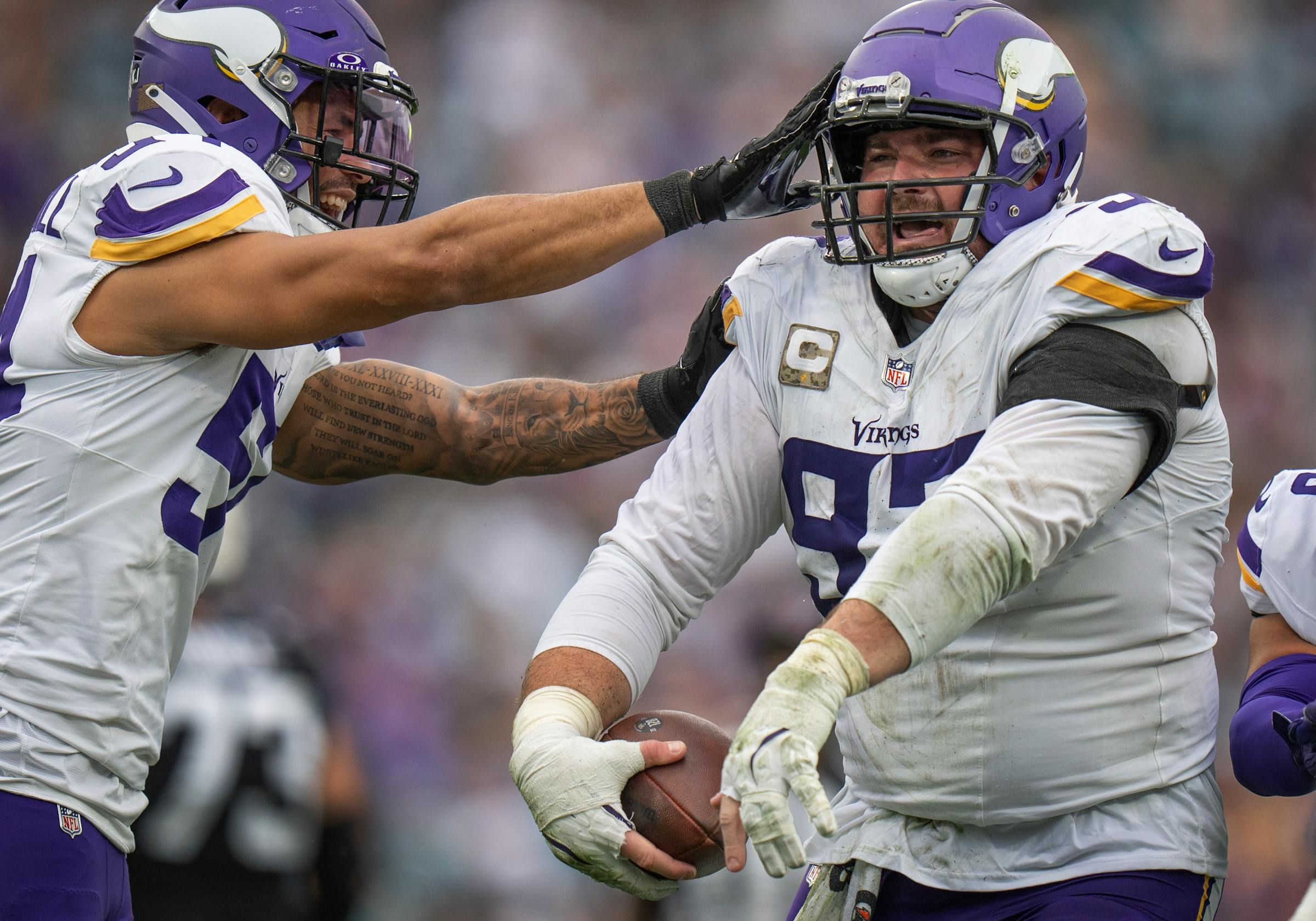 Minnesota Vikings trade defensive tackle Harrison Phillips to the Jets