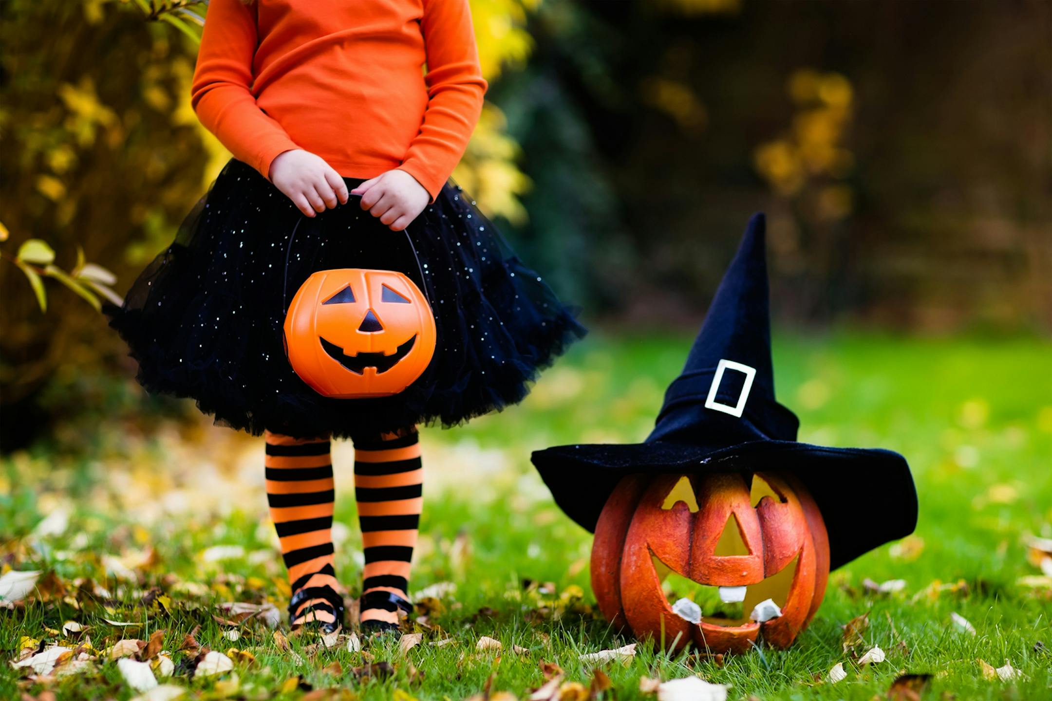 Los Angeles County's Department of Public Health has already put the kibosh on Halloween traditions such as haunted houses and parties and recommends people avoid door-to-door trick-or-treating or even "trunk-or-treating," by which children collect treats walking from car to car at gatherings in school or church parking lots. (Dreamstime/TNS) ORG XMIT: 1771343